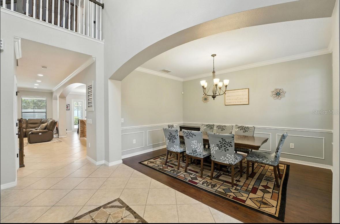 Image 2 of 25 For 2807 Falconhill Drive
