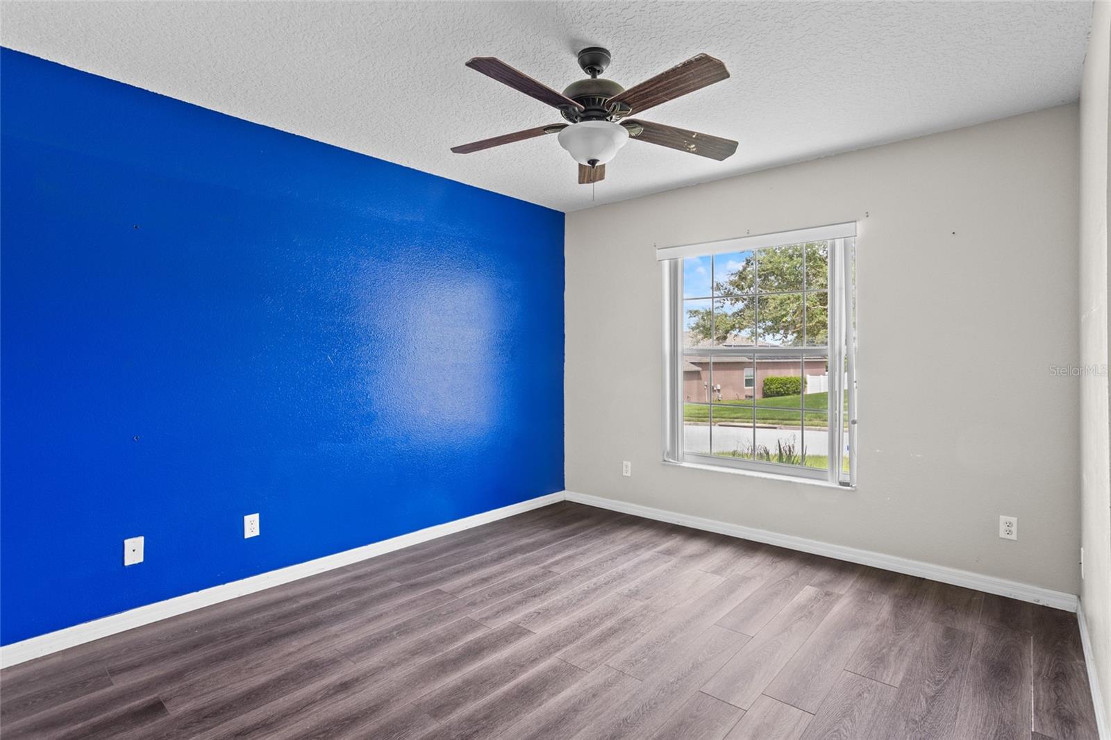 Image 23 of 46 For 112 Lake Butler Avenue