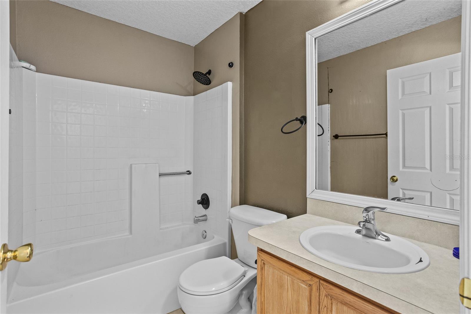 Image 27 of 46 For 112 Lake Butler Avenue