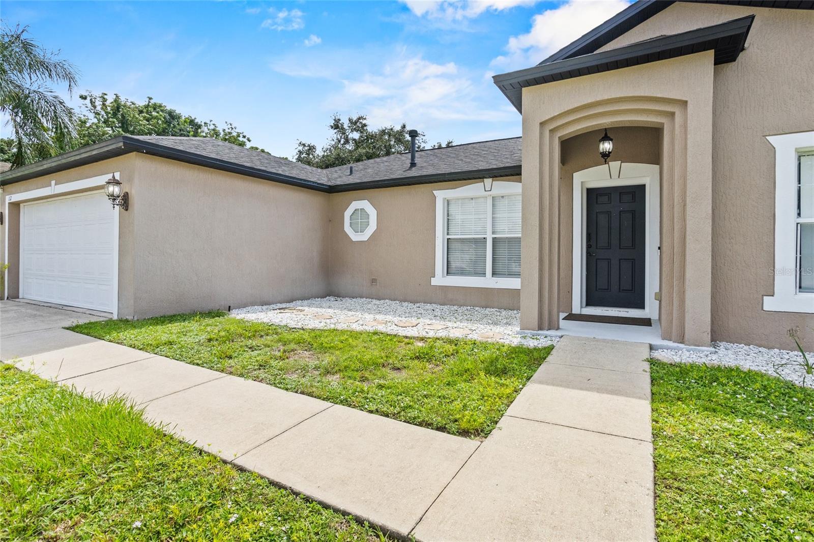 Image 3 of 46 For 112 Lake Butler Avenue