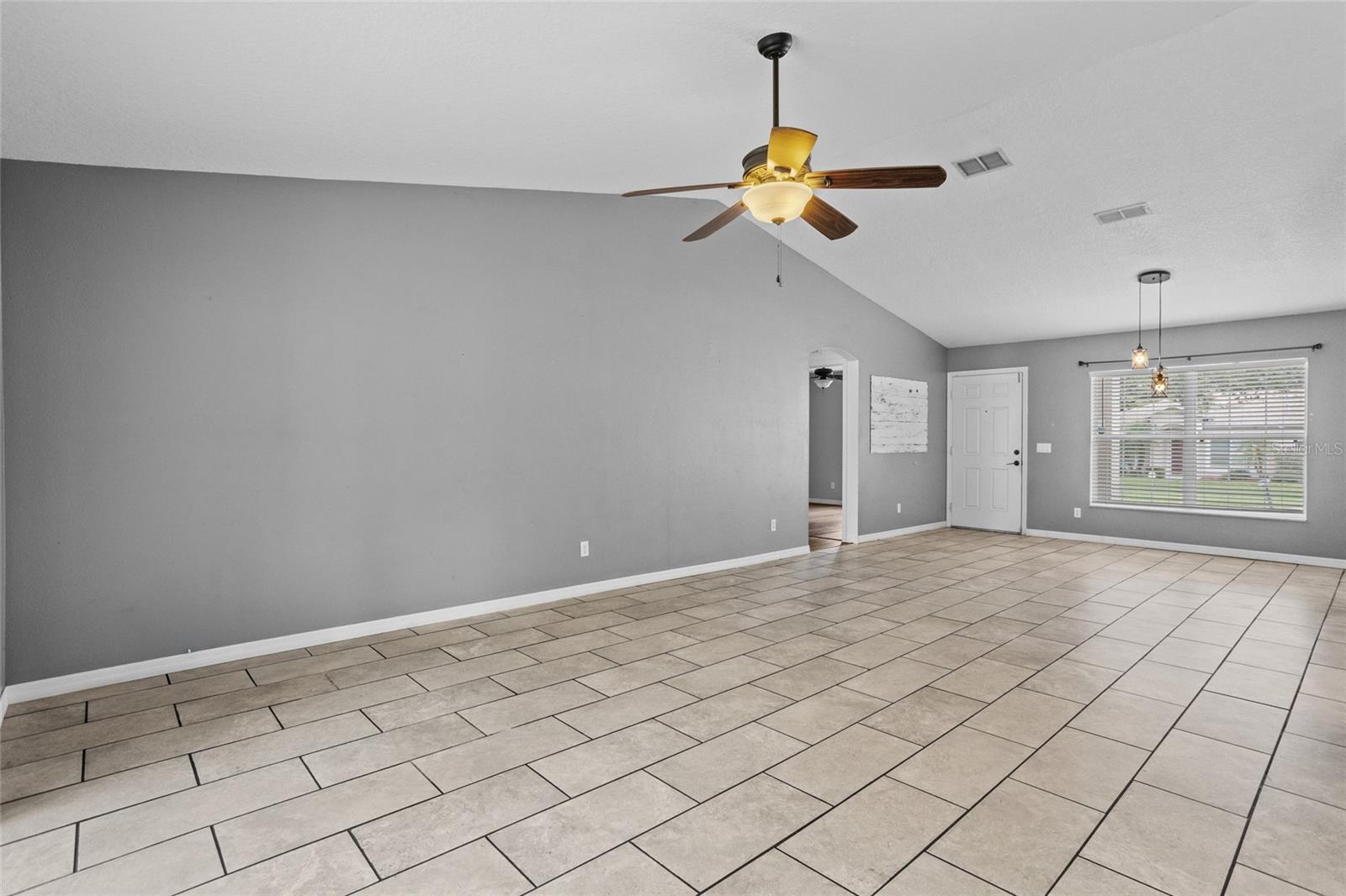 Image 5 of 46 For 112 Lake Butler Avenue