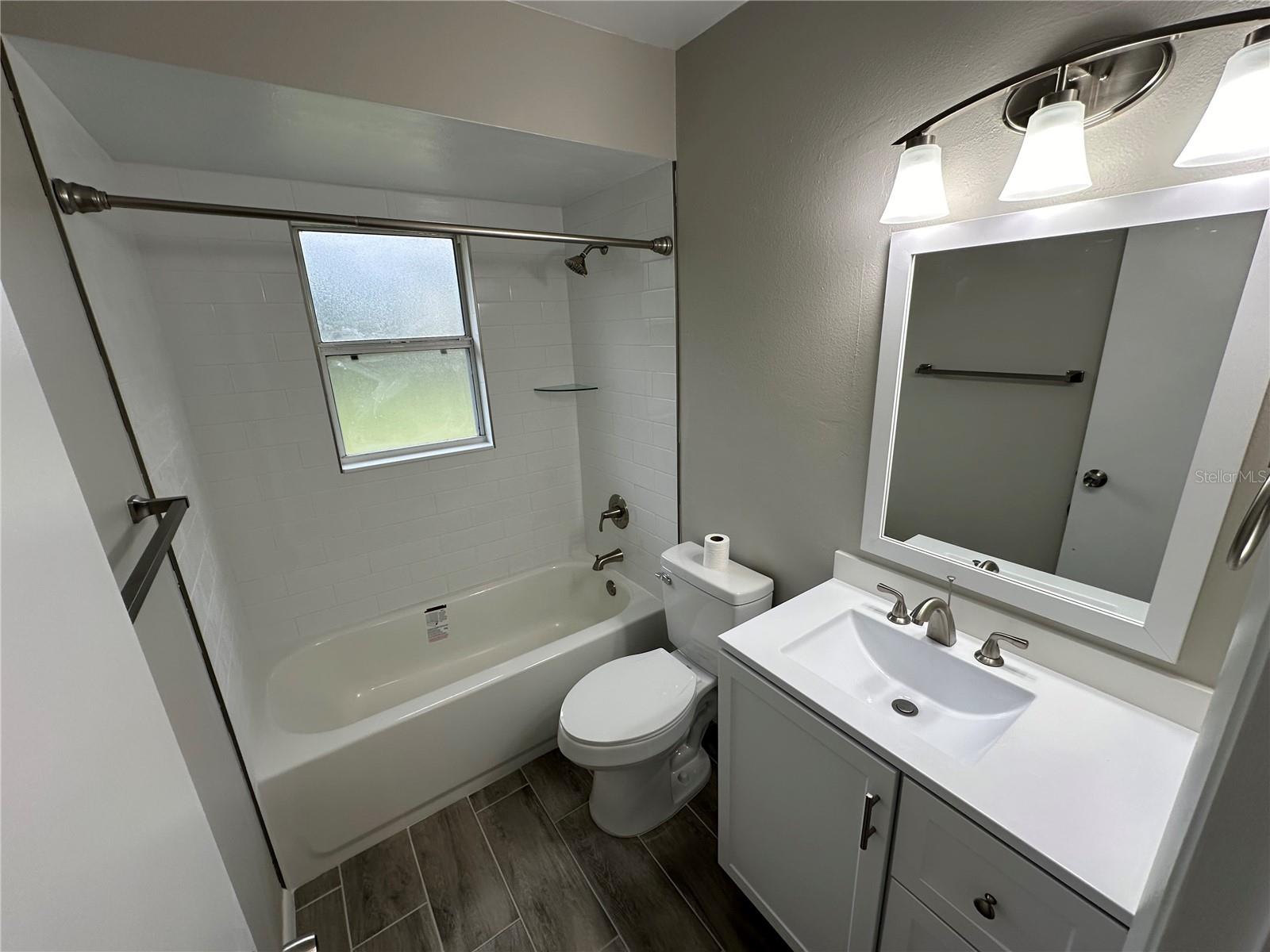 Image 10 of 19 For 7126 Leighton Way