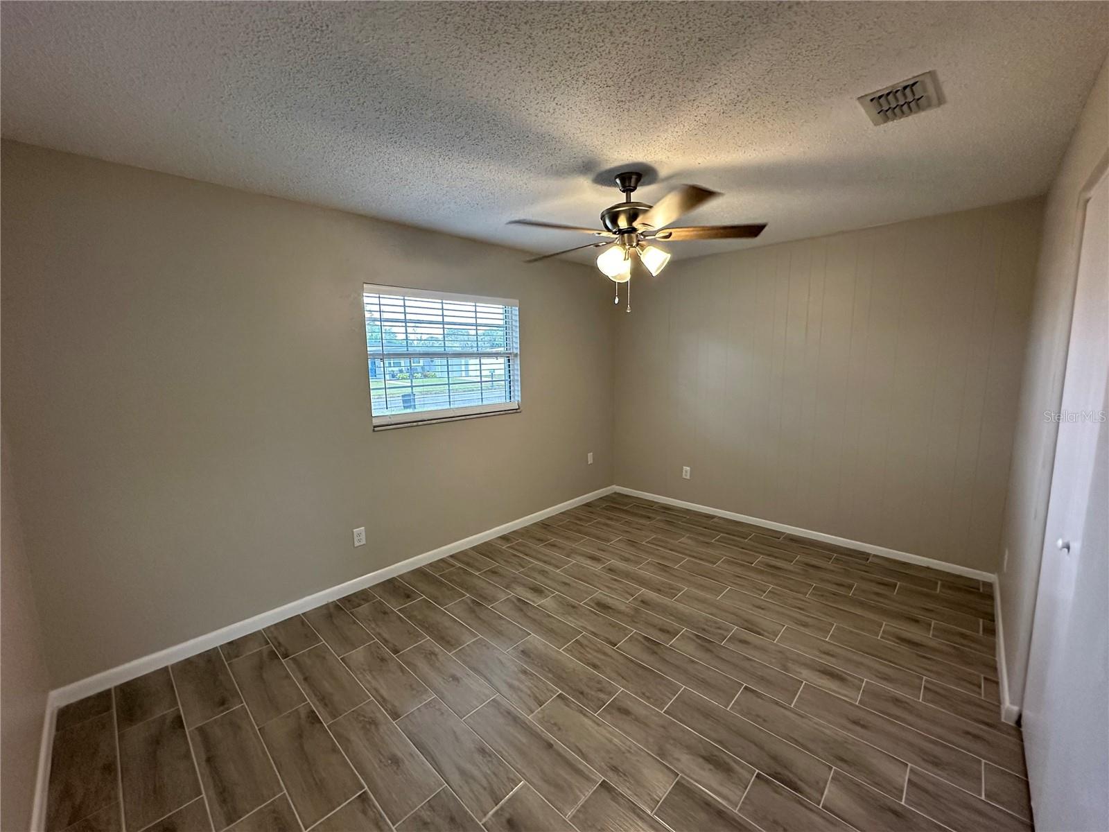 Image 11 of 19 For 7126 Leighton Way
