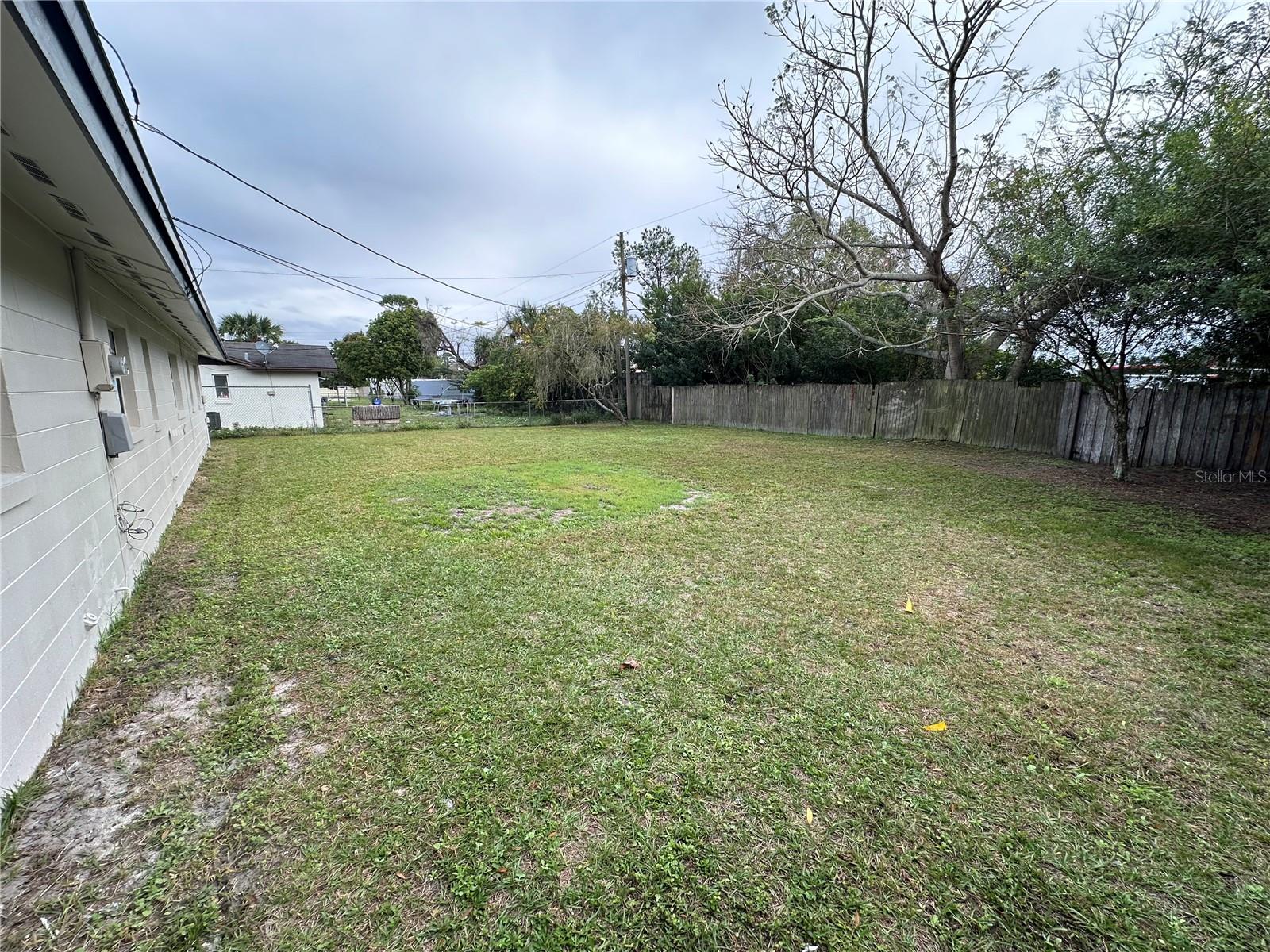 Image 18 of 19 For 7126 Leighton Way