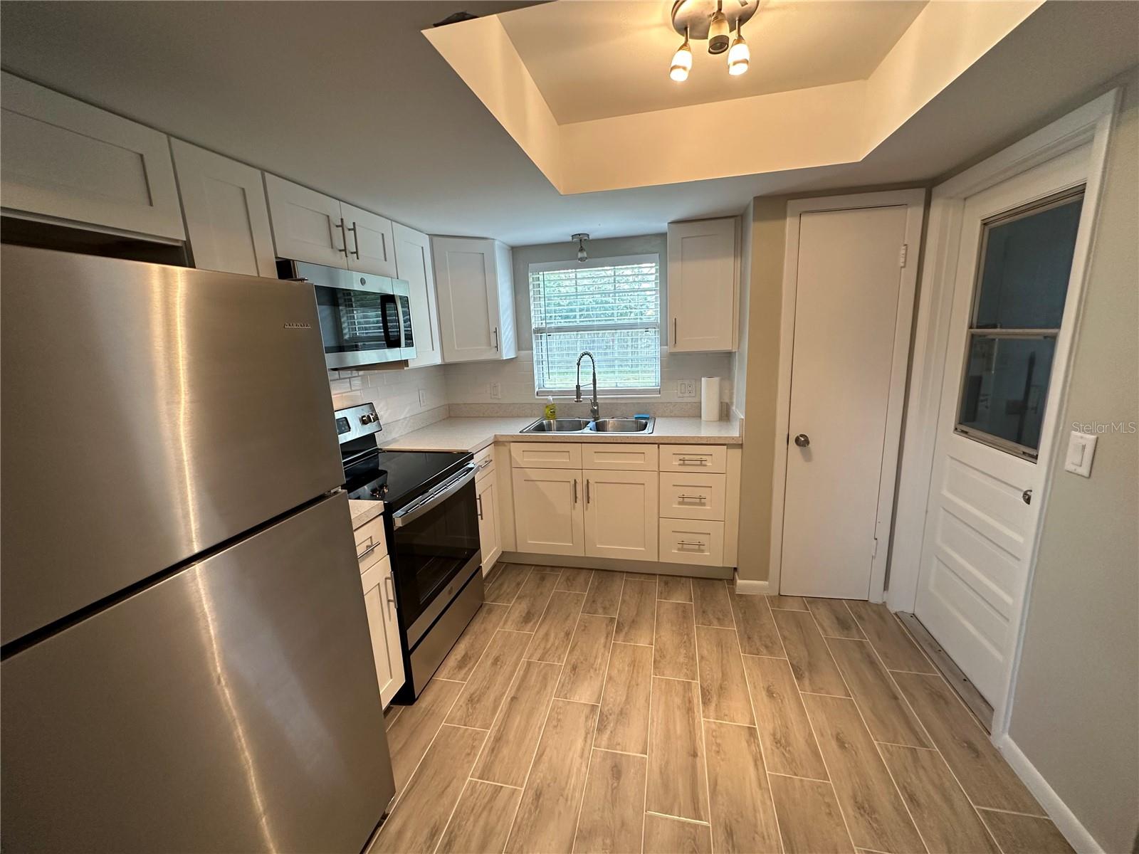 Image 6 of 19 For 7126 Leighton Way