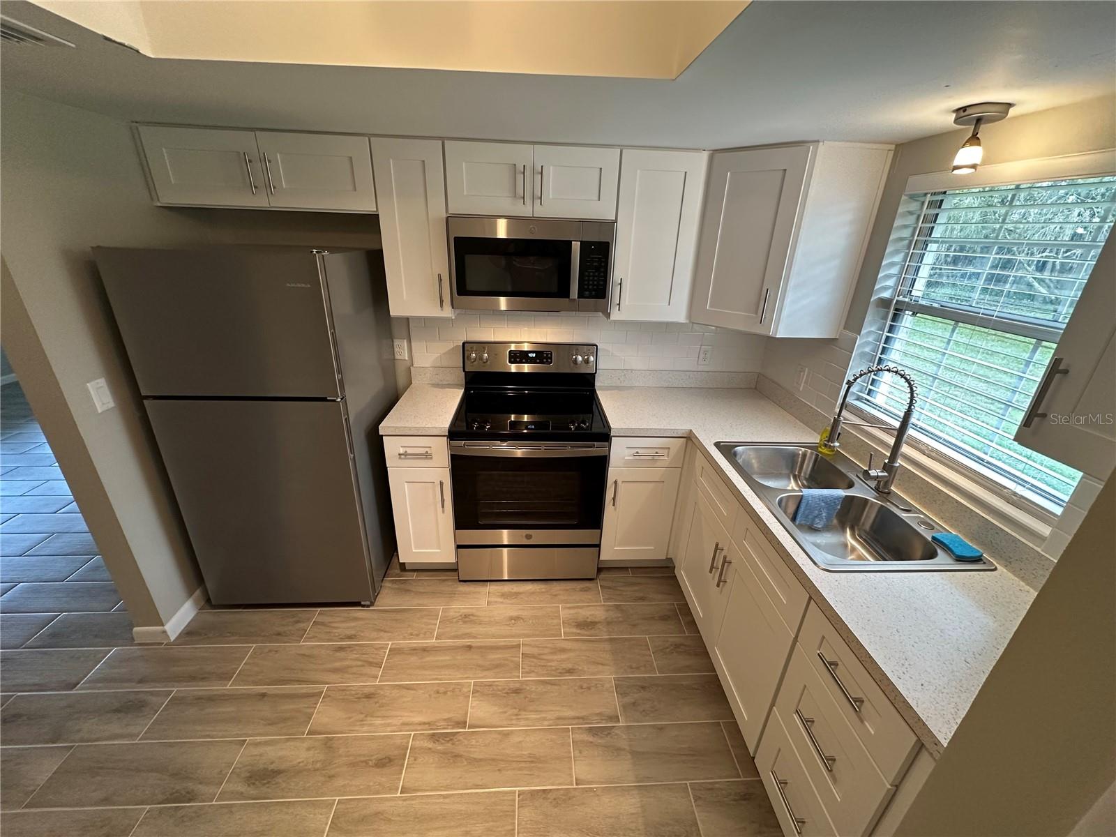 Image 8 of 19 For 7126 Leighton Way