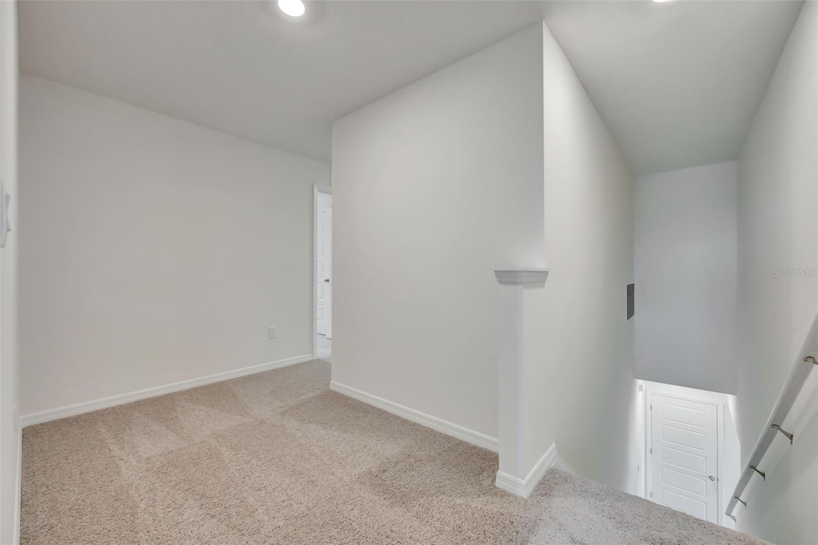 Image 19 of 28 For 1238 Alstonia Lane