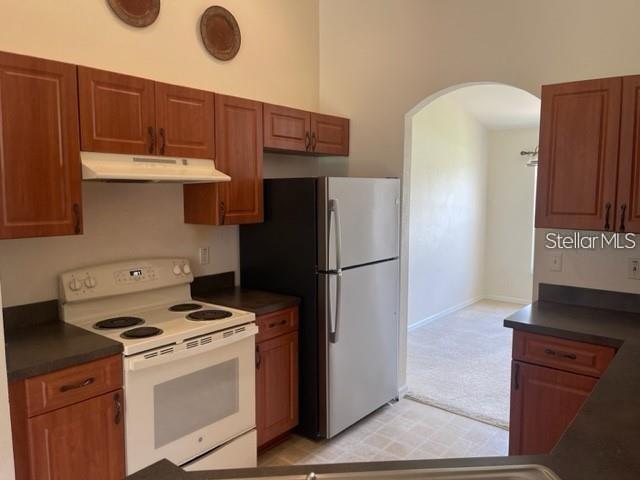 Image 2 of 6 For 408 Danube Way