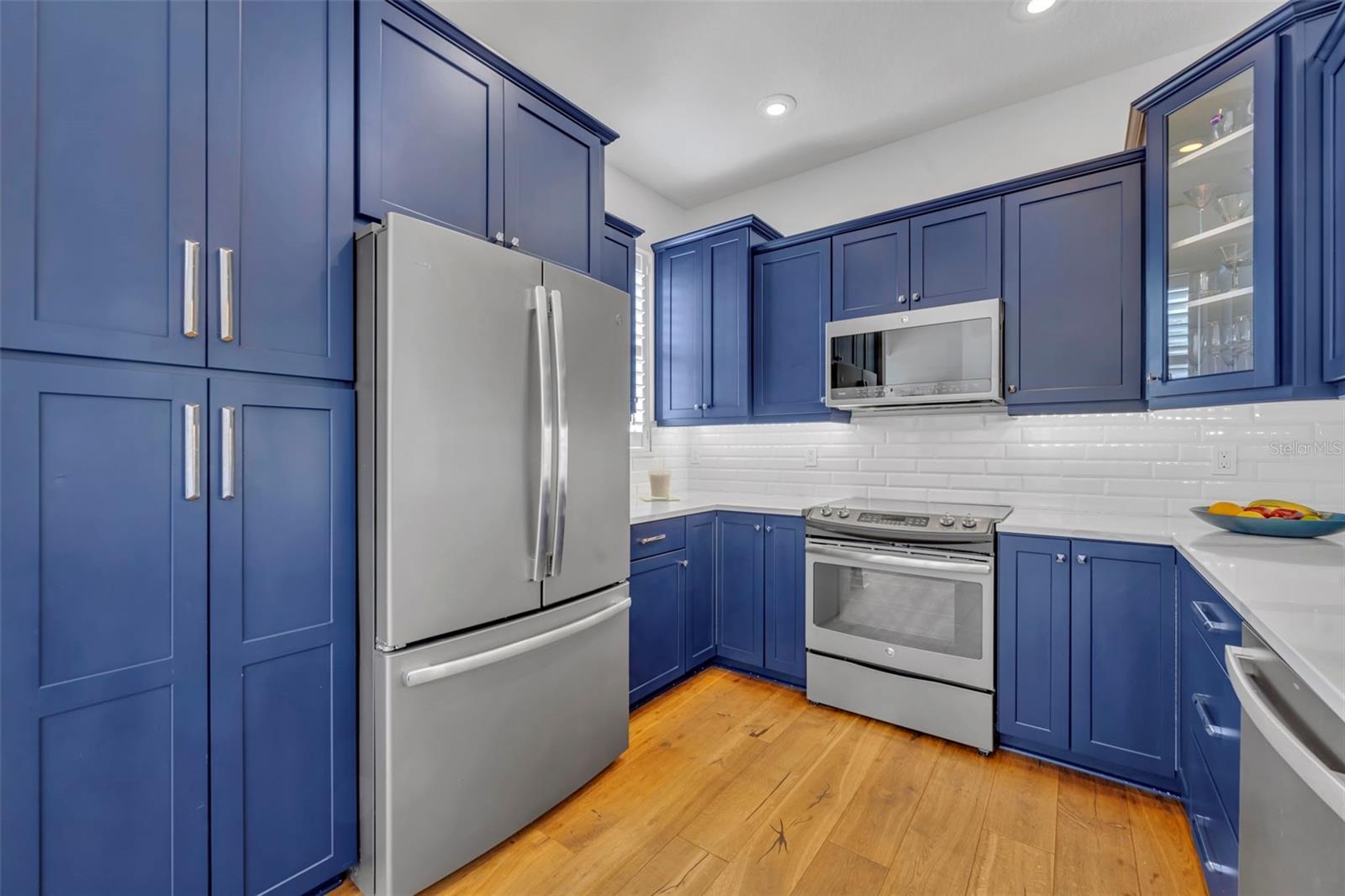 Image 9 of 40 For 2400 Formosa Avenue