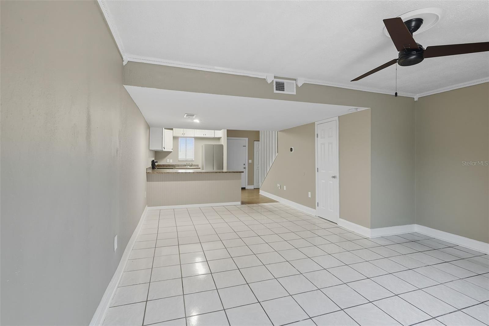 Image 13 of 31 For 1836 Crystal Lake Drive 44