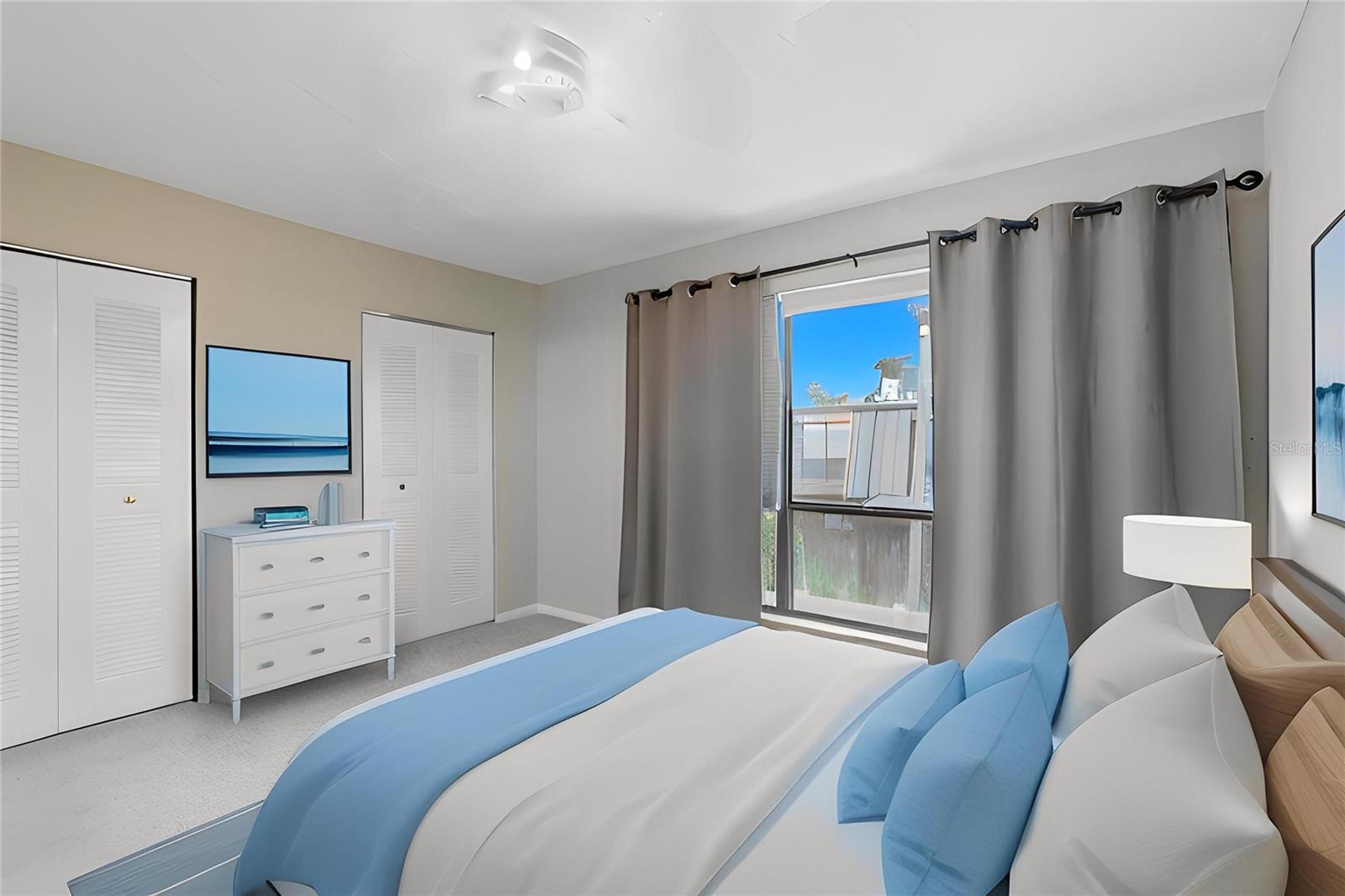 Image 23 of 31 For 1836 Crystal Lake Drive 44