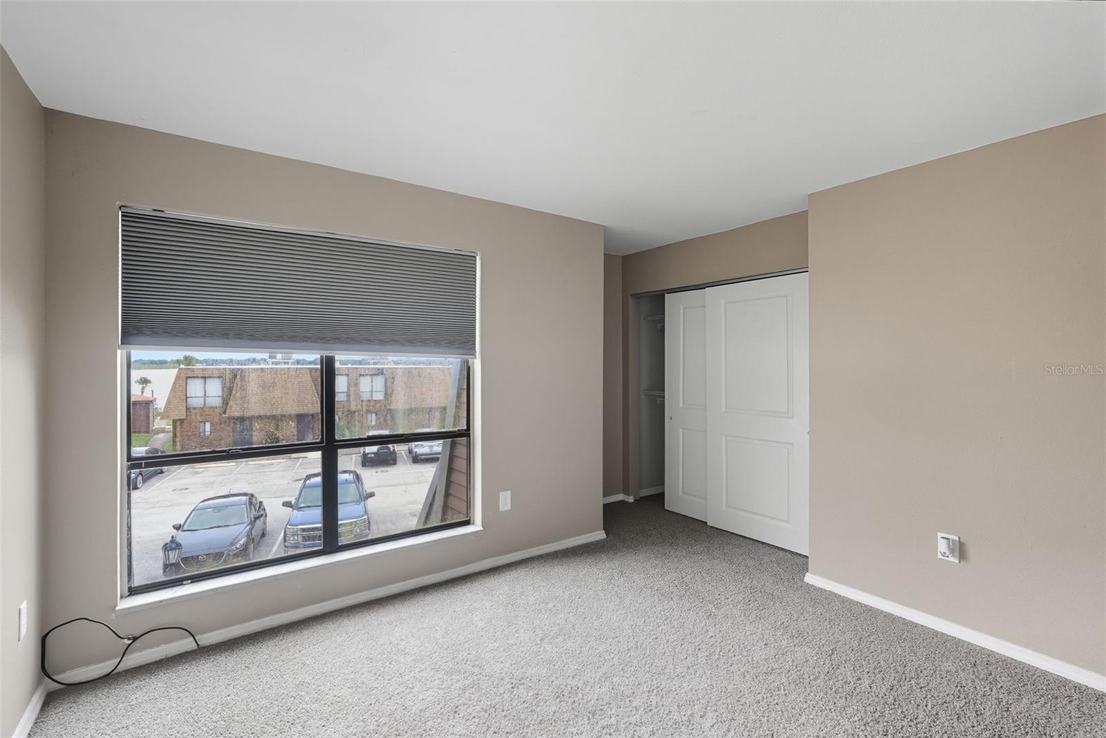 Image 27 of 31 For 1836 Crystal Lake Drive 44