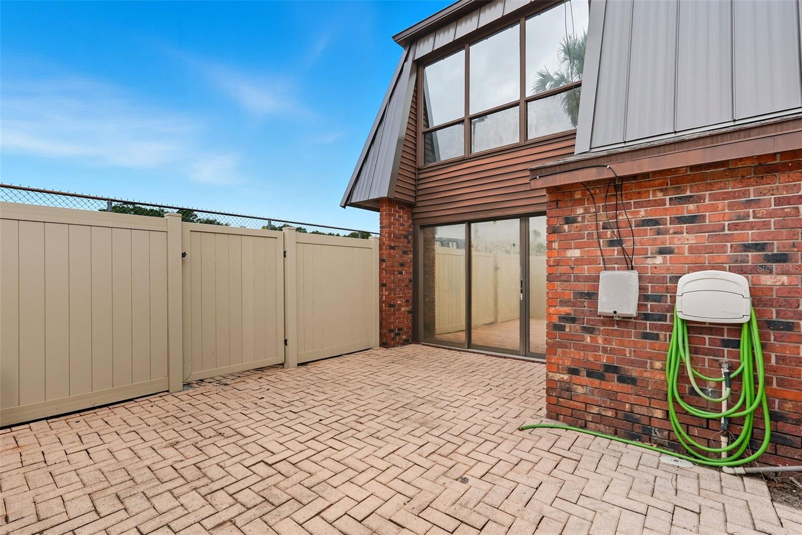 Image 29 of 31 For 1836 Crystal Lake Drive 44