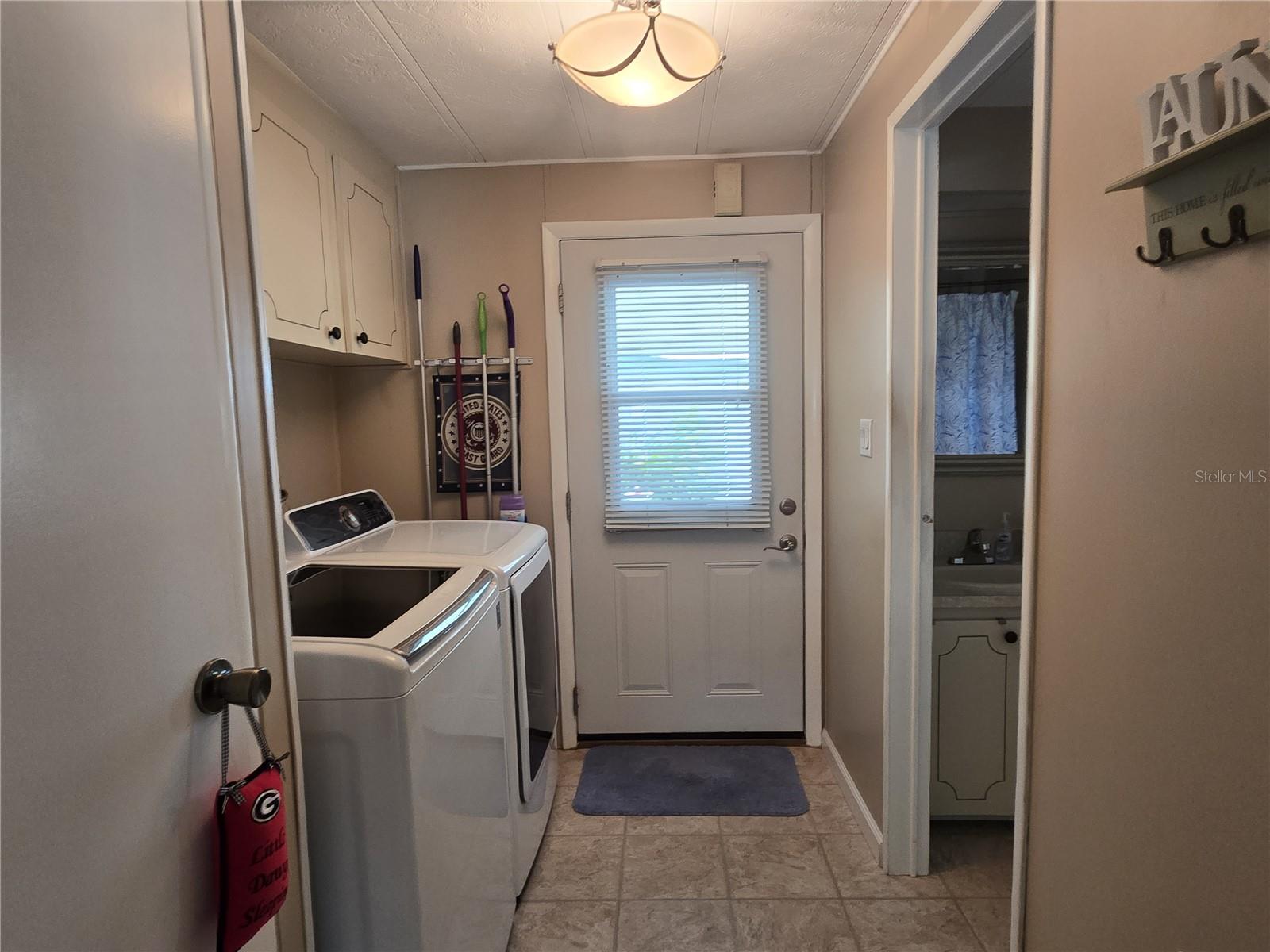 Image 10 of 33 For 3461 Greenbluff Road 1594