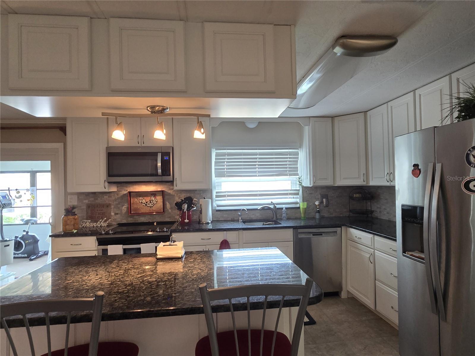 Image 12 of 33 For 3461 Greenbluff Road 1594