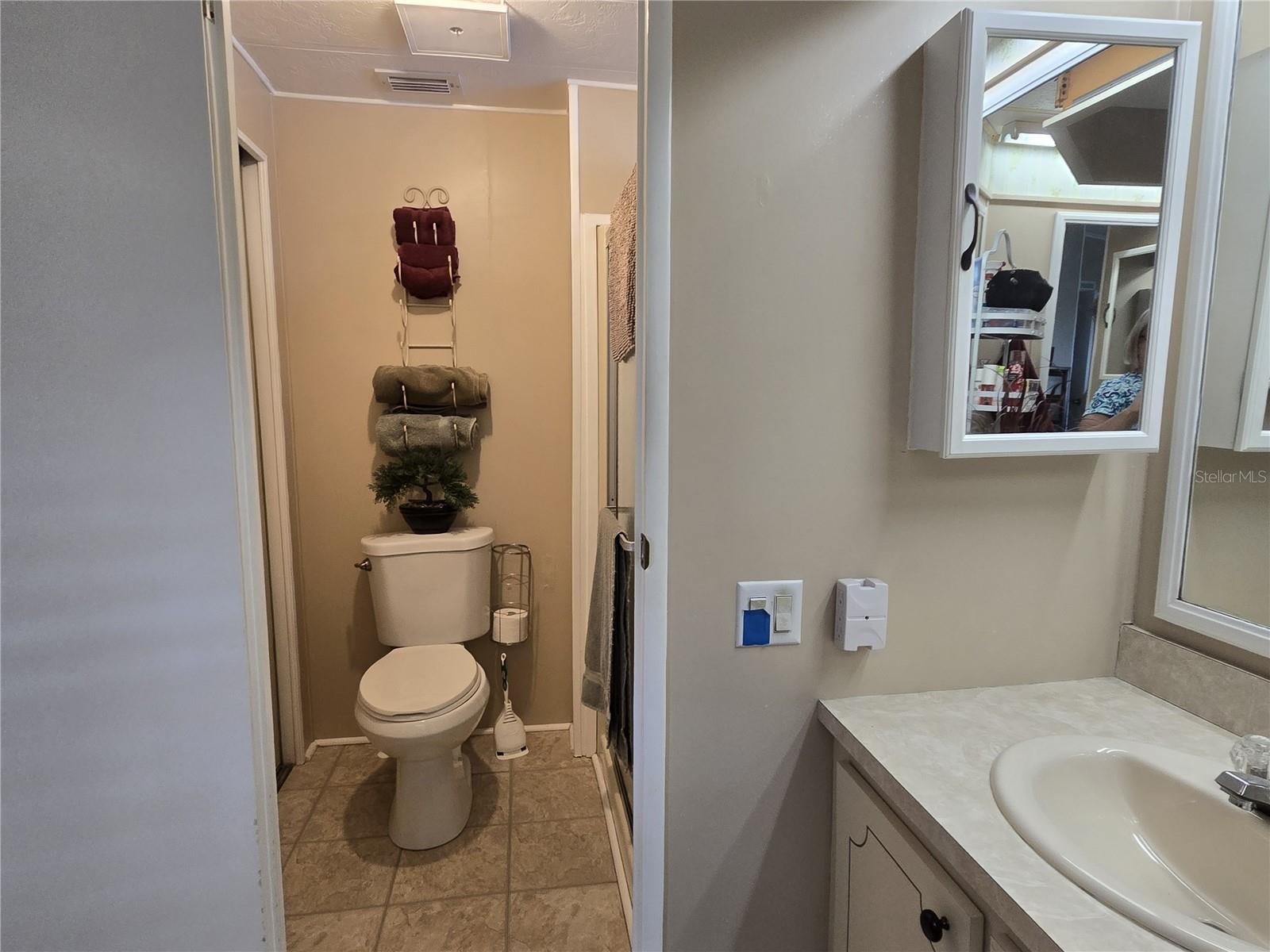 Image 25 of 33 For 3461 Greenbluff Road 1594