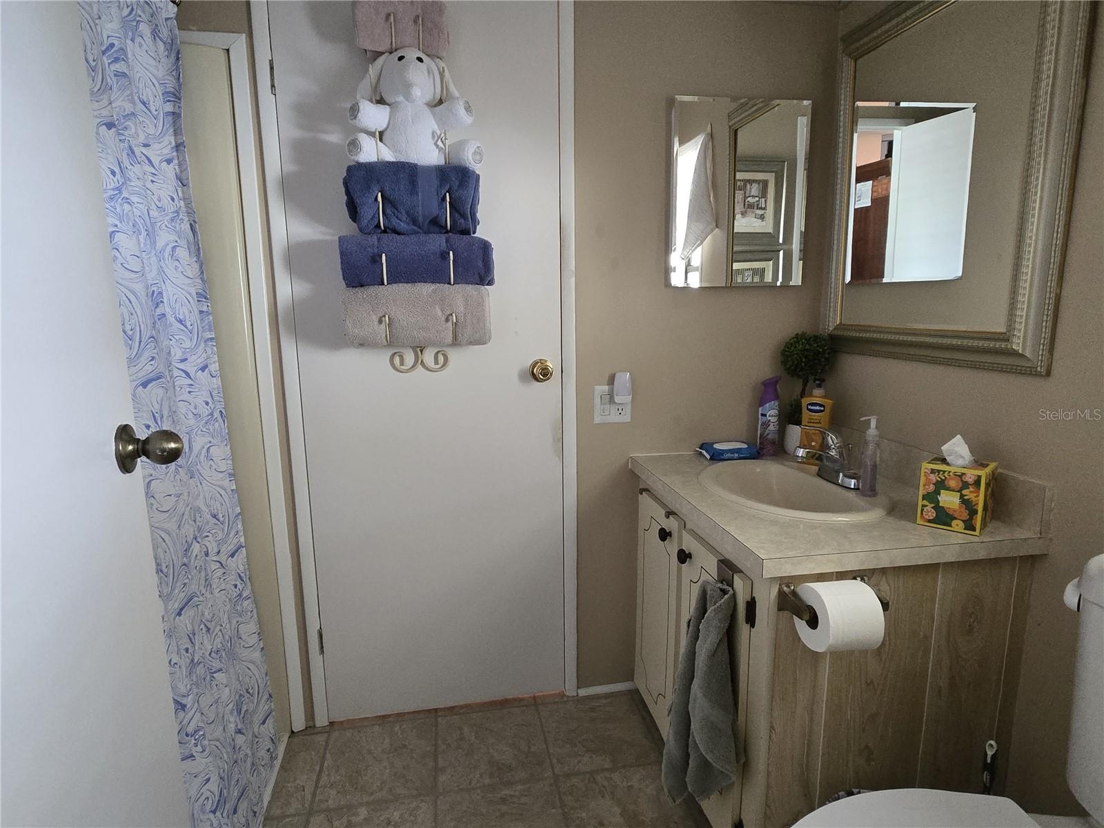 Image 28 of 33 For 3461 Greenbluff Road 1594