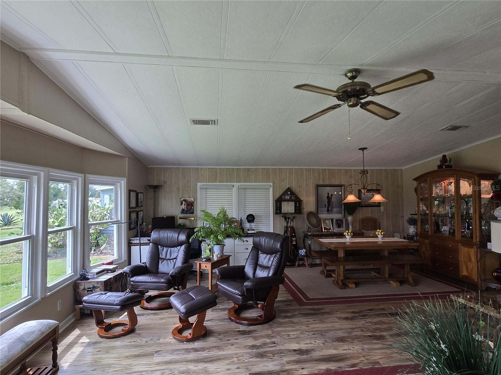 Image 31 of 33 For 3461 Greenbluff Road 1594
