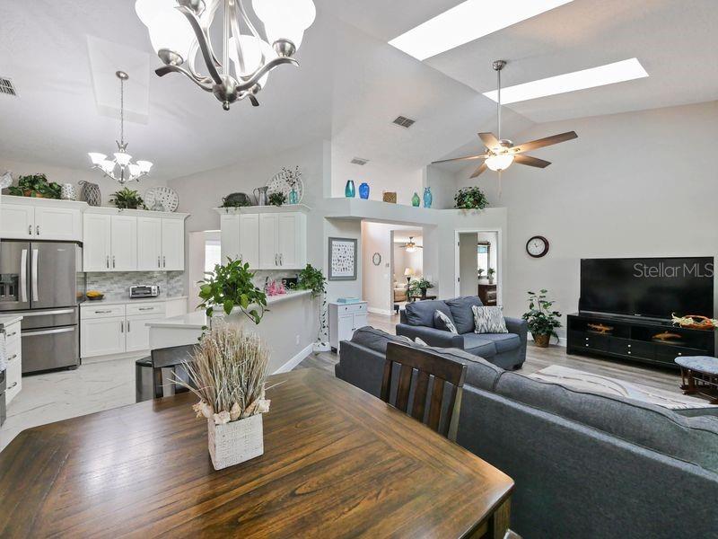 Image 15 of 33 For 1304 Black Willow Trail