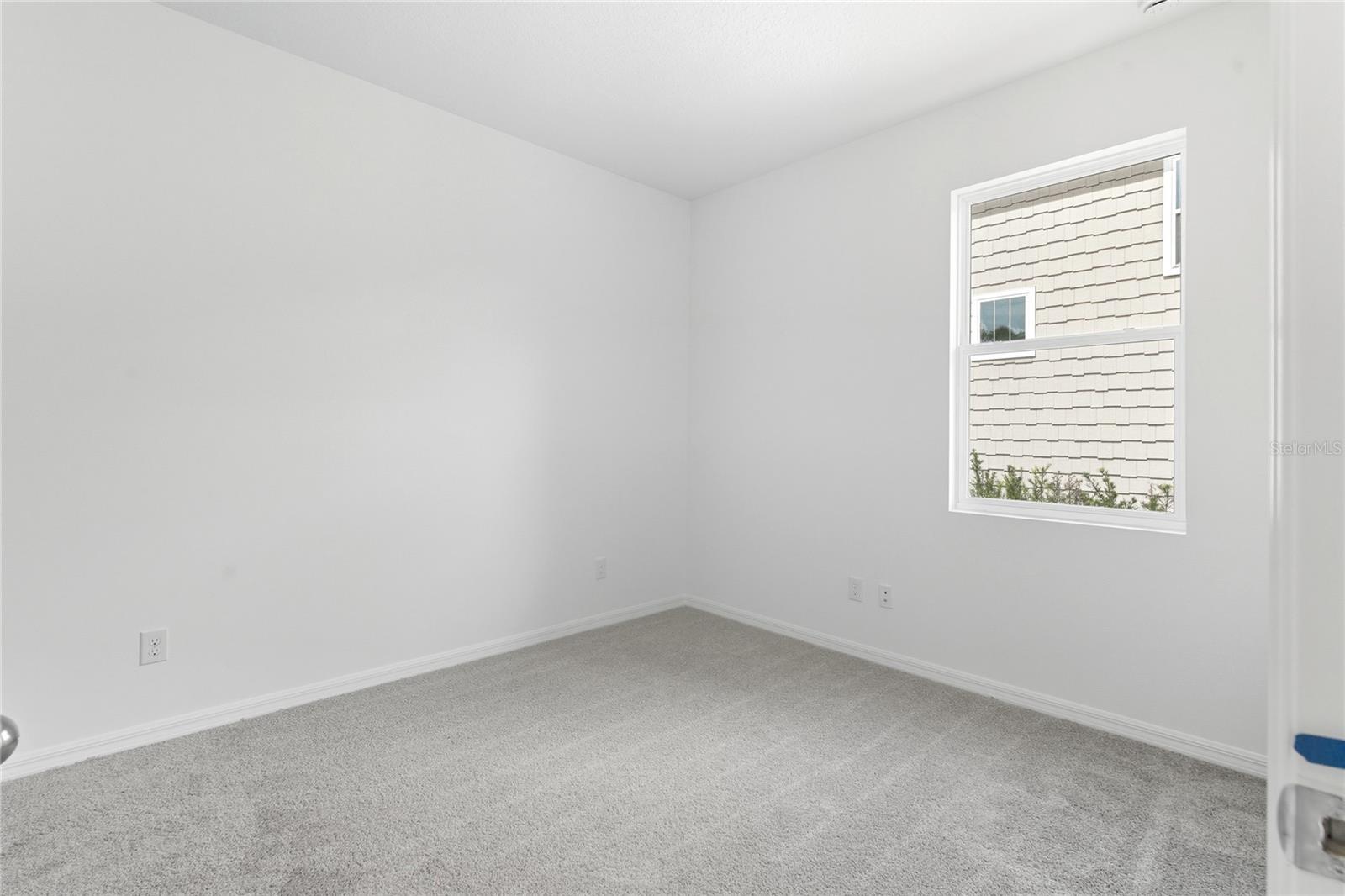 Image 12 of 28 For 817 Locust Avenue