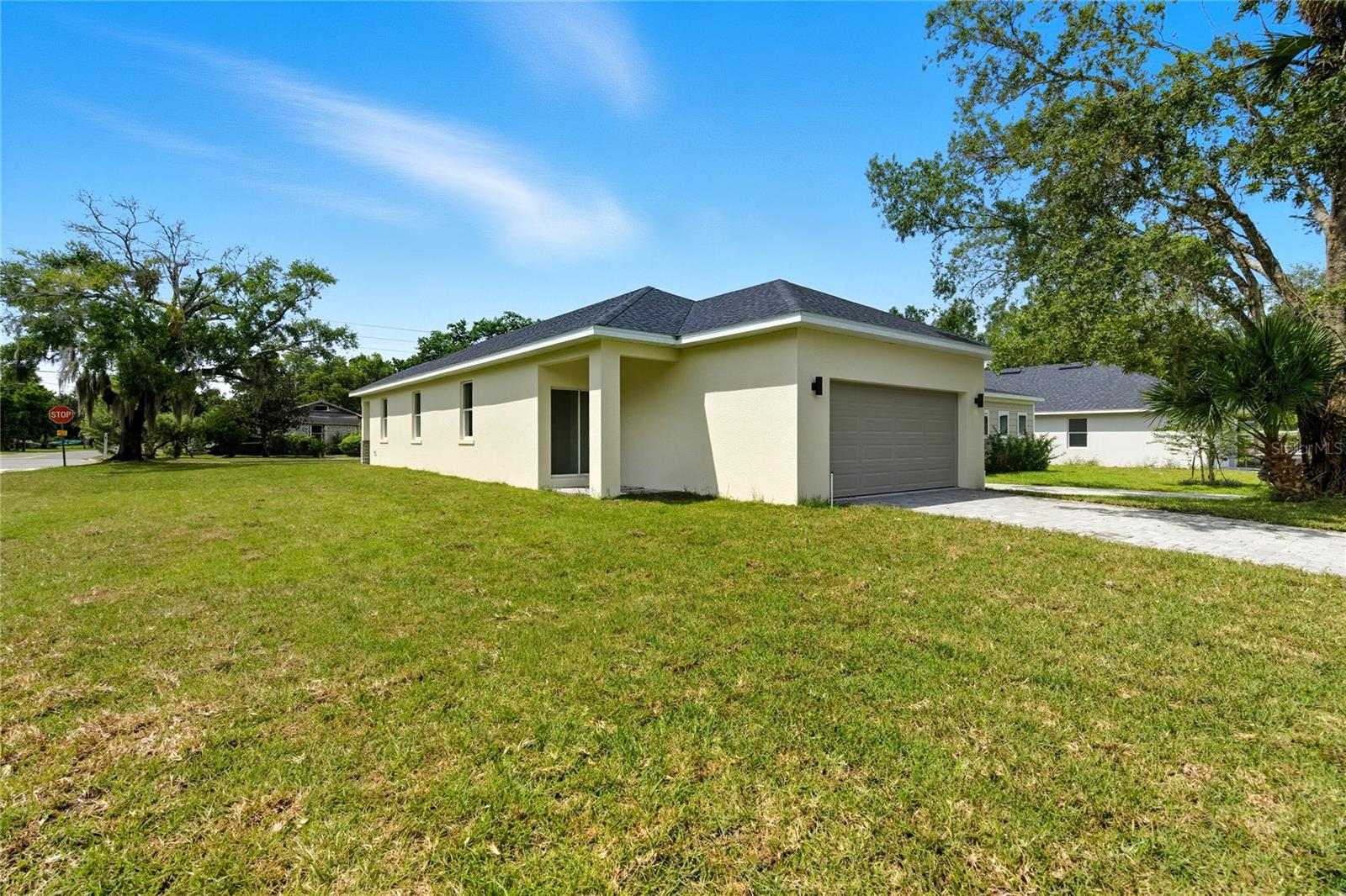 Image 16 of 28 For 817 Locust Avenue