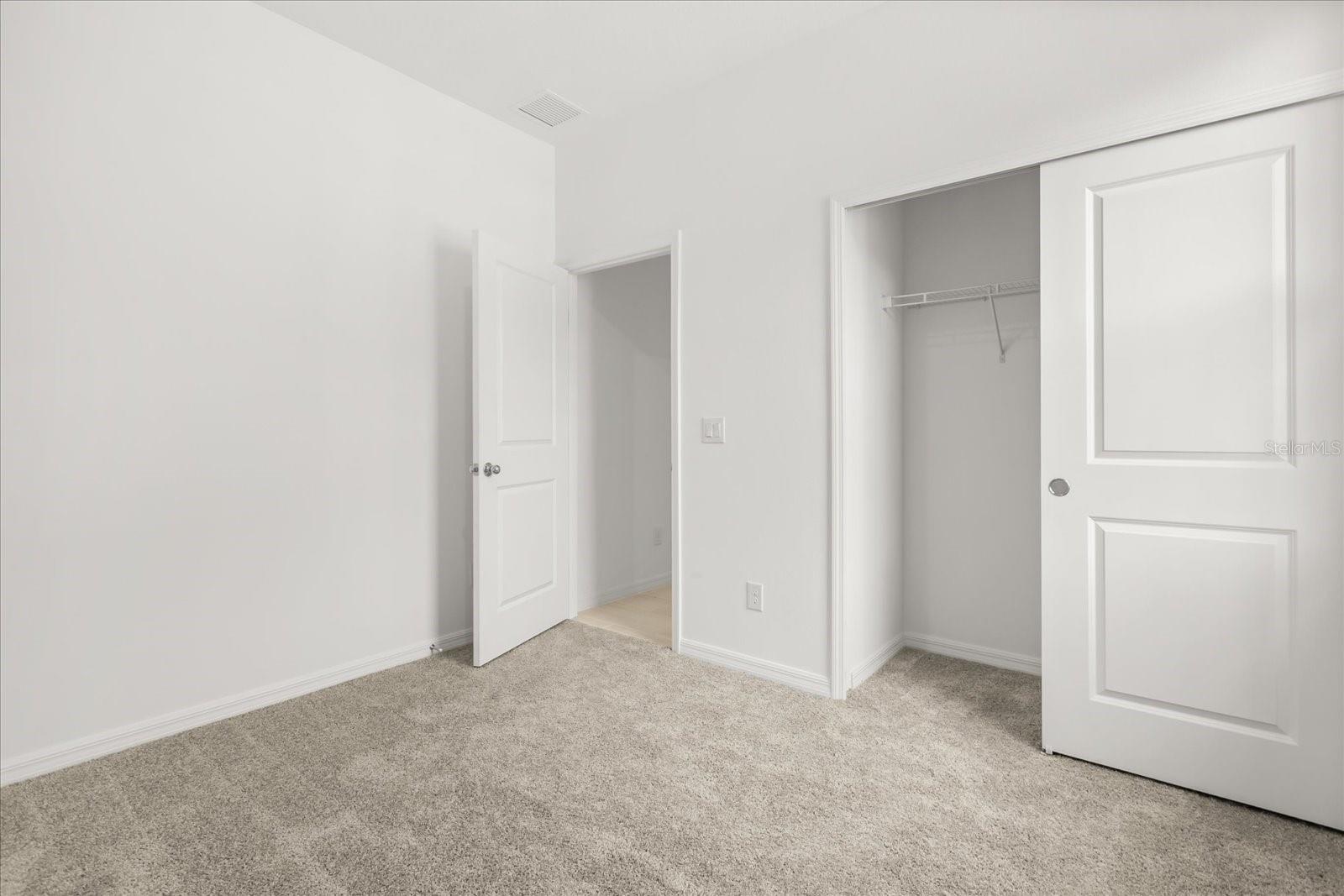 Image 20 of 28 For 817 Locust Avenue