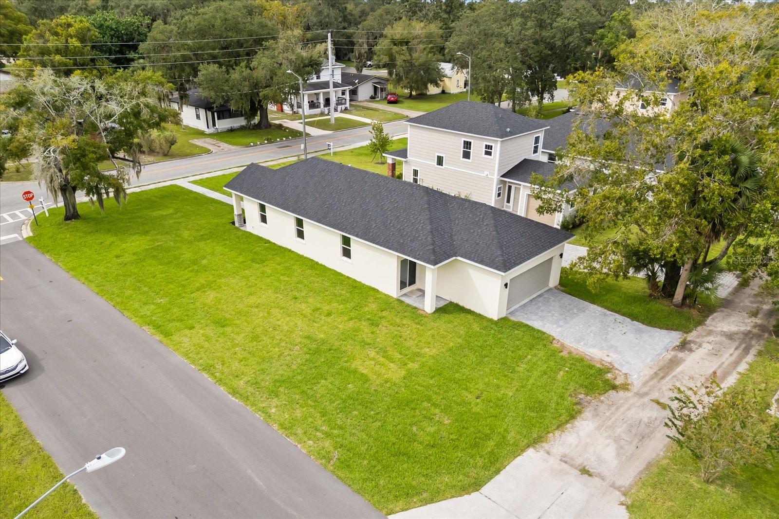 Image 26 of 28 For 817 Locust Avenue