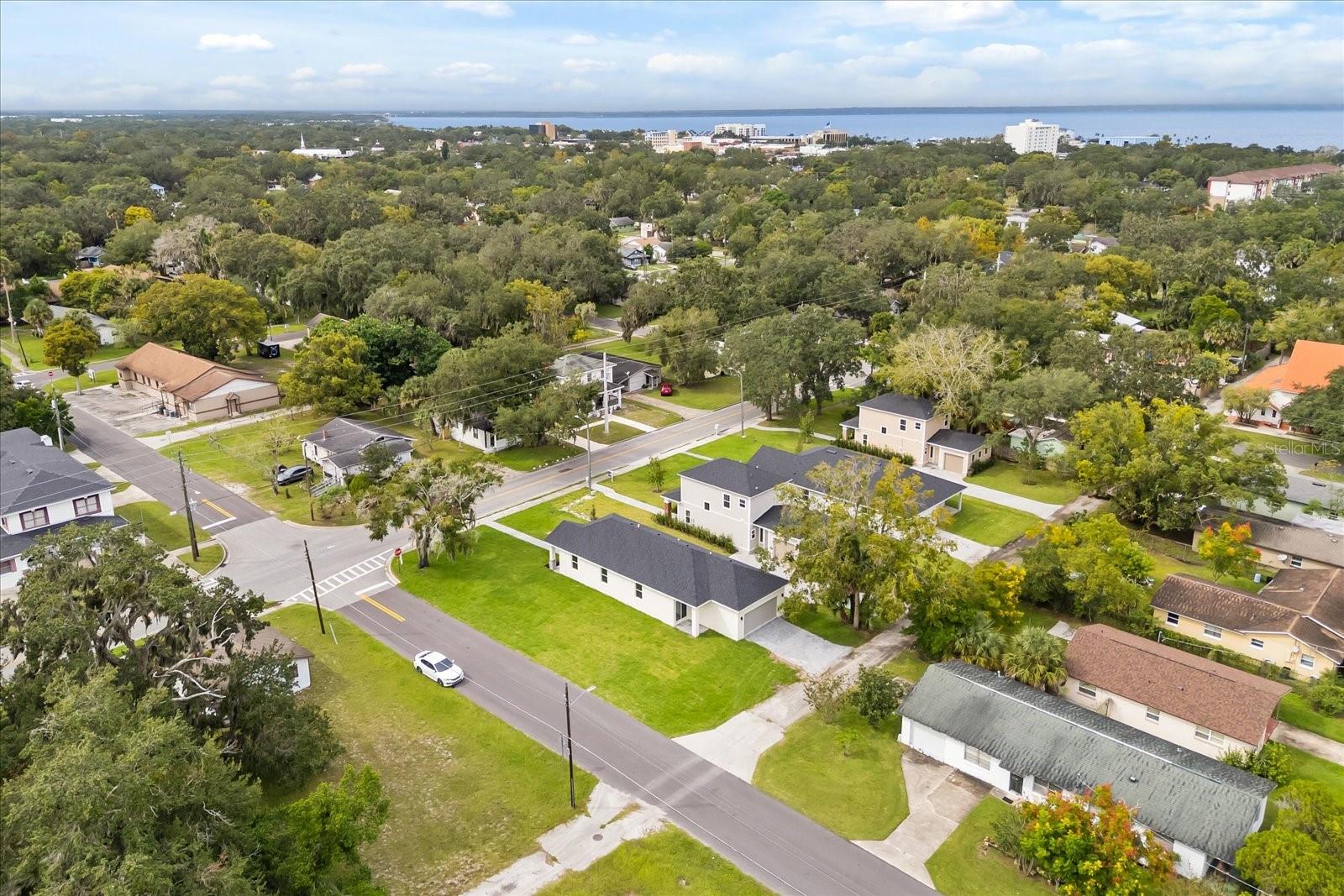 Image 27 of 28 For 817 Locust Avenue