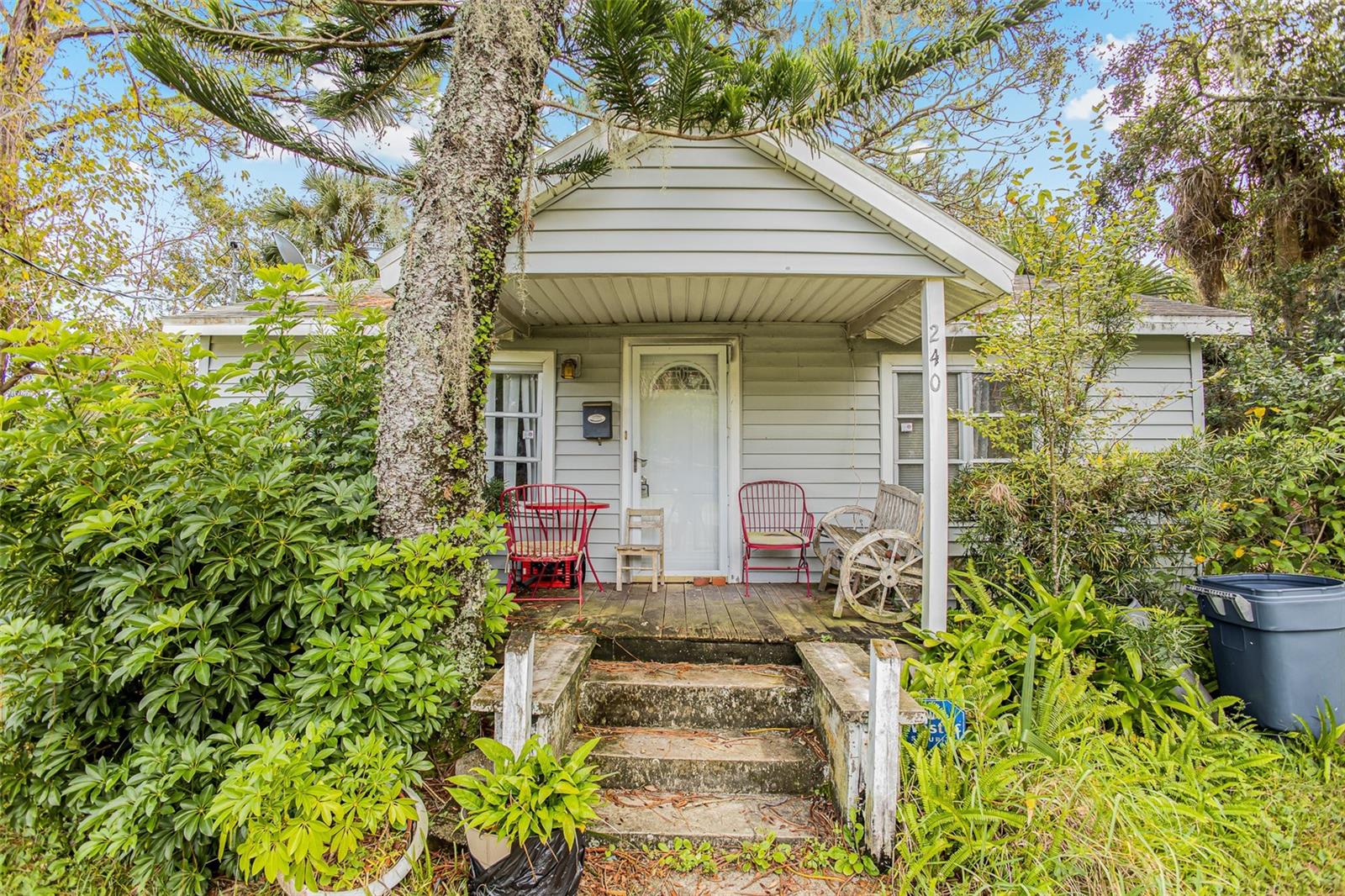 Image 4 of 4 For 240 Washington Place