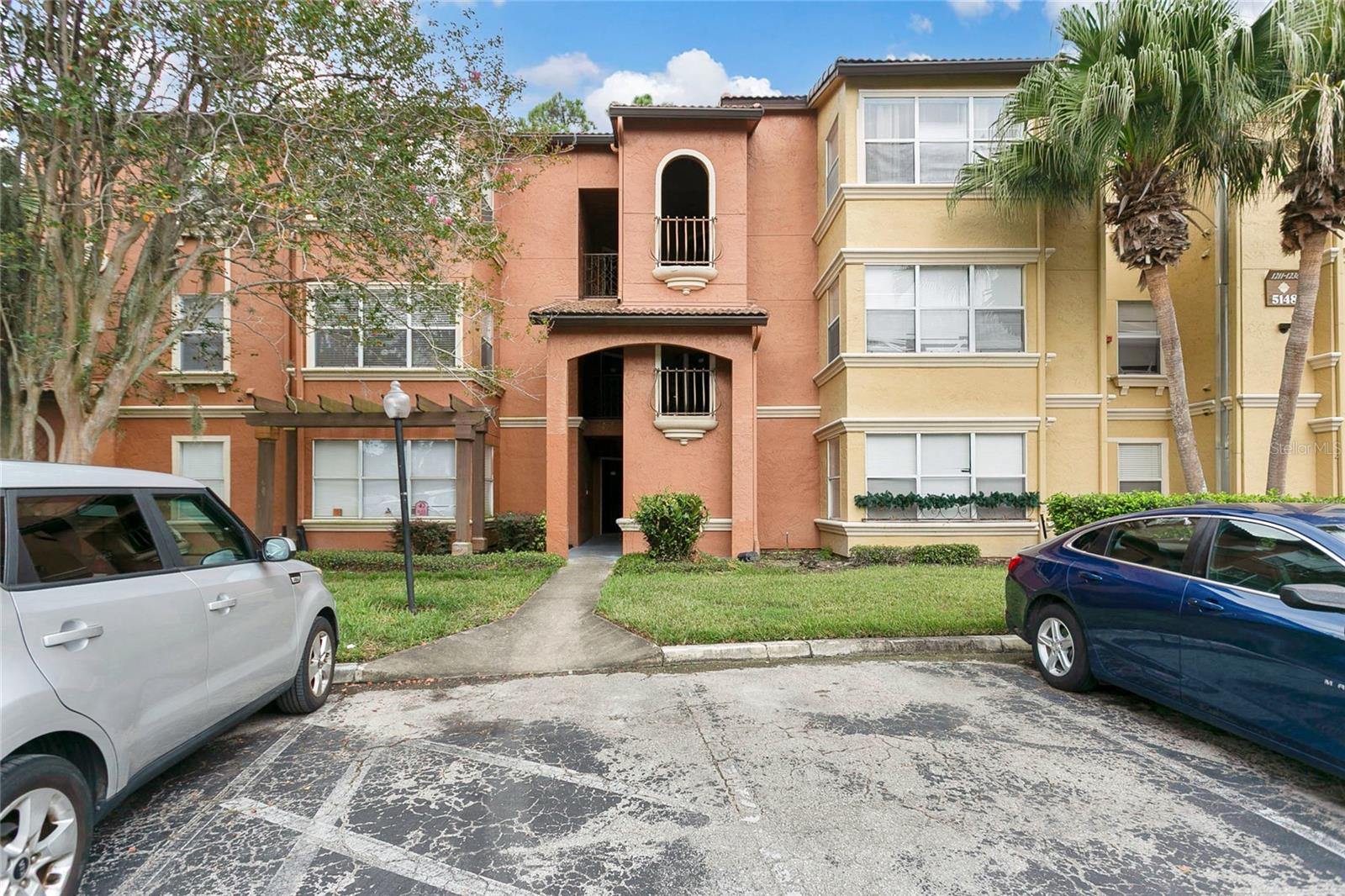 Details for 5148 Conroy Road 12, ORLANDO, FL 32811