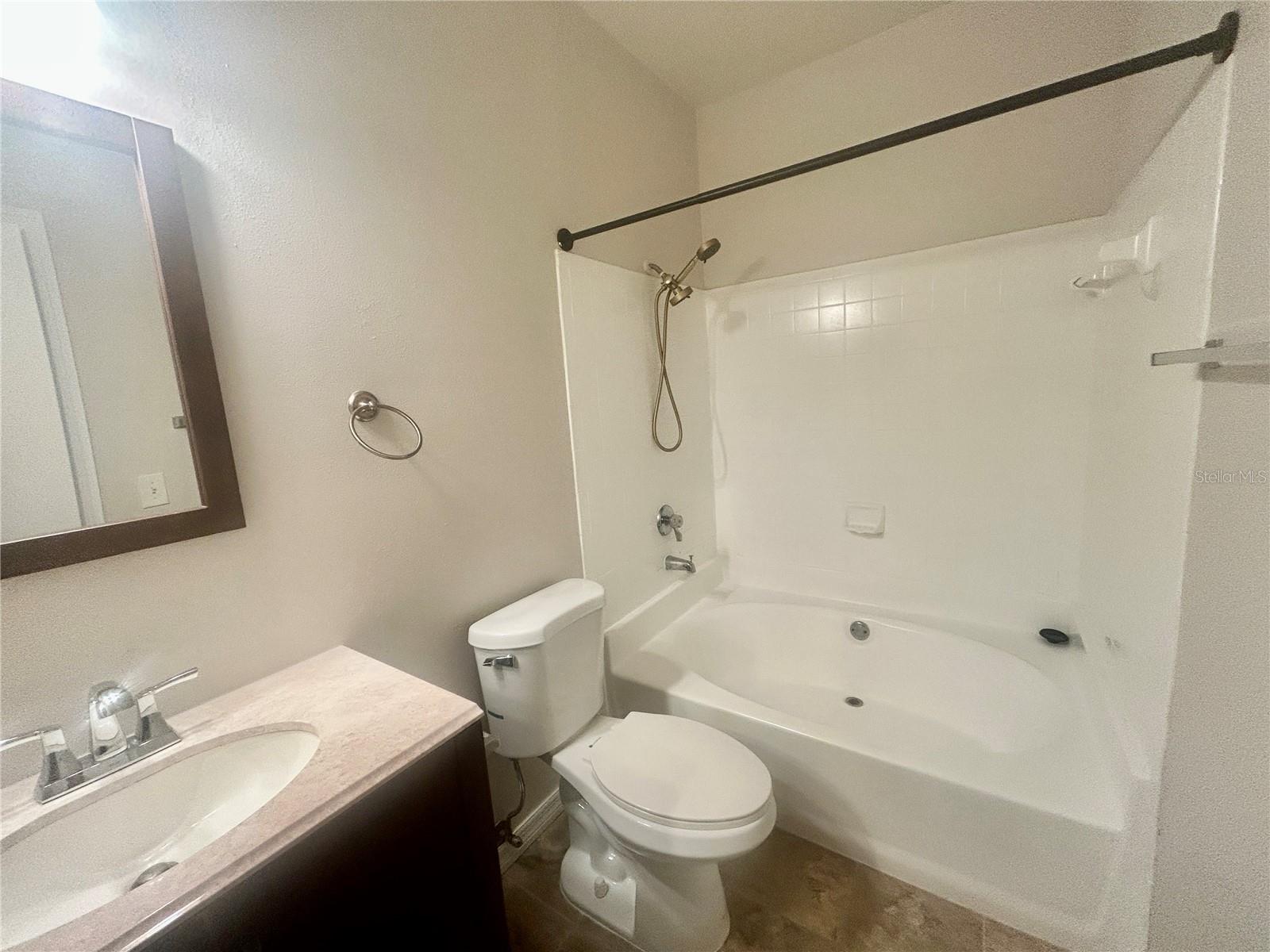 Image 7 of 8 For 4115 Chatham Oak Court 224