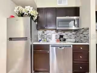 Image 4 of 9 For 3100 Parkway Boulevard 110