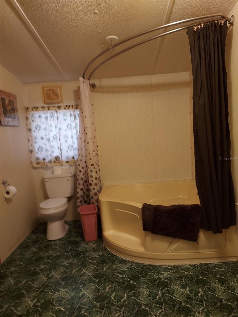 Image 5 of 6 For 4720 160th Court