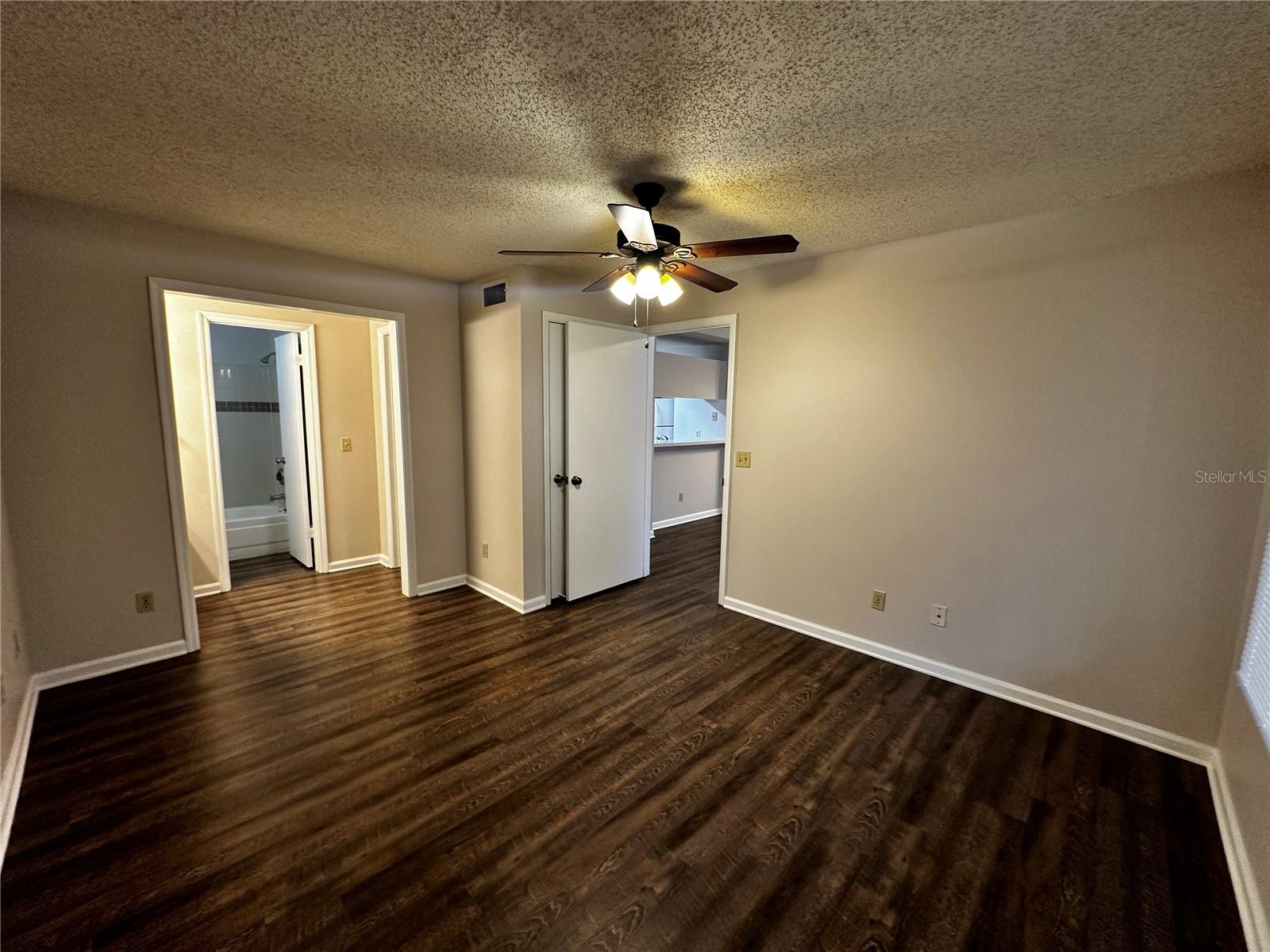 Image 6 of 10 For 8786 Key Biscayne Drive 303