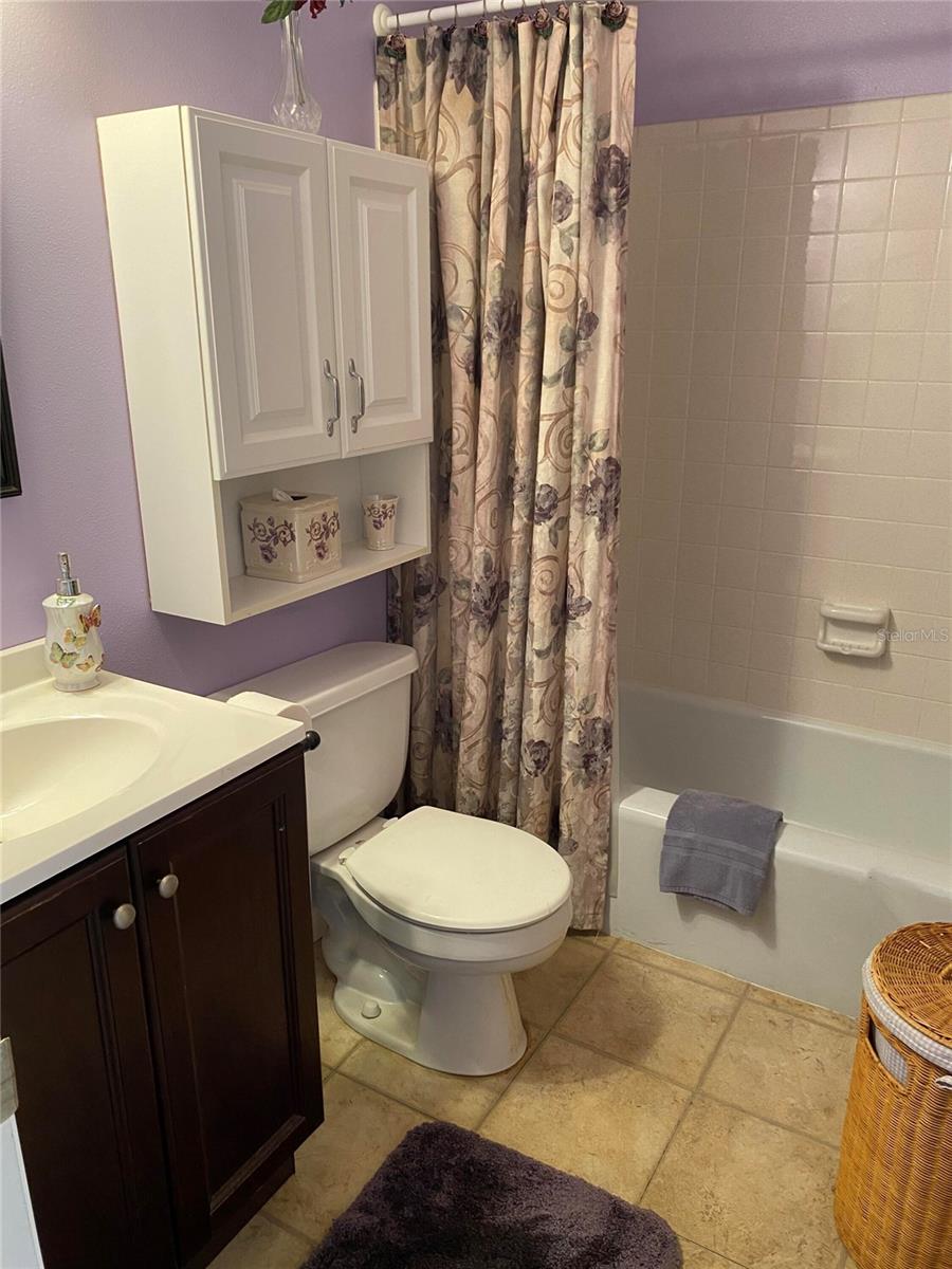 Image 15 of 27 For 617 Park Circle 26