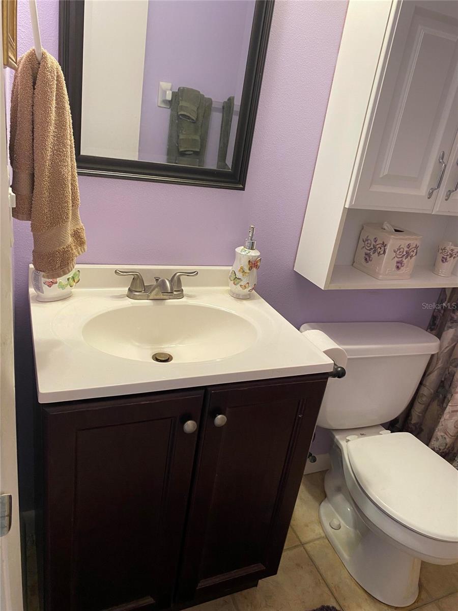 Image 16 of 27 For 617 Park Circle 26