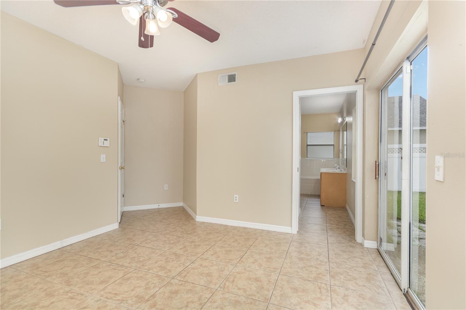 Image 10 of 15 For 230 Southbridge Circle
