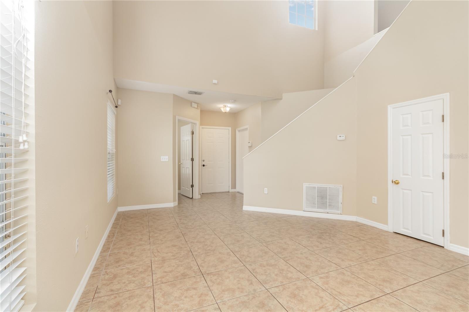 Image 4 of 15 For 230 Southbridge Circle