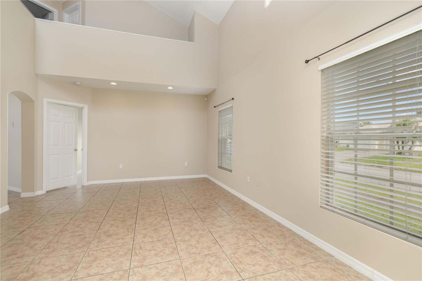 Image 6 of 15 For 230 Southbridge Circle