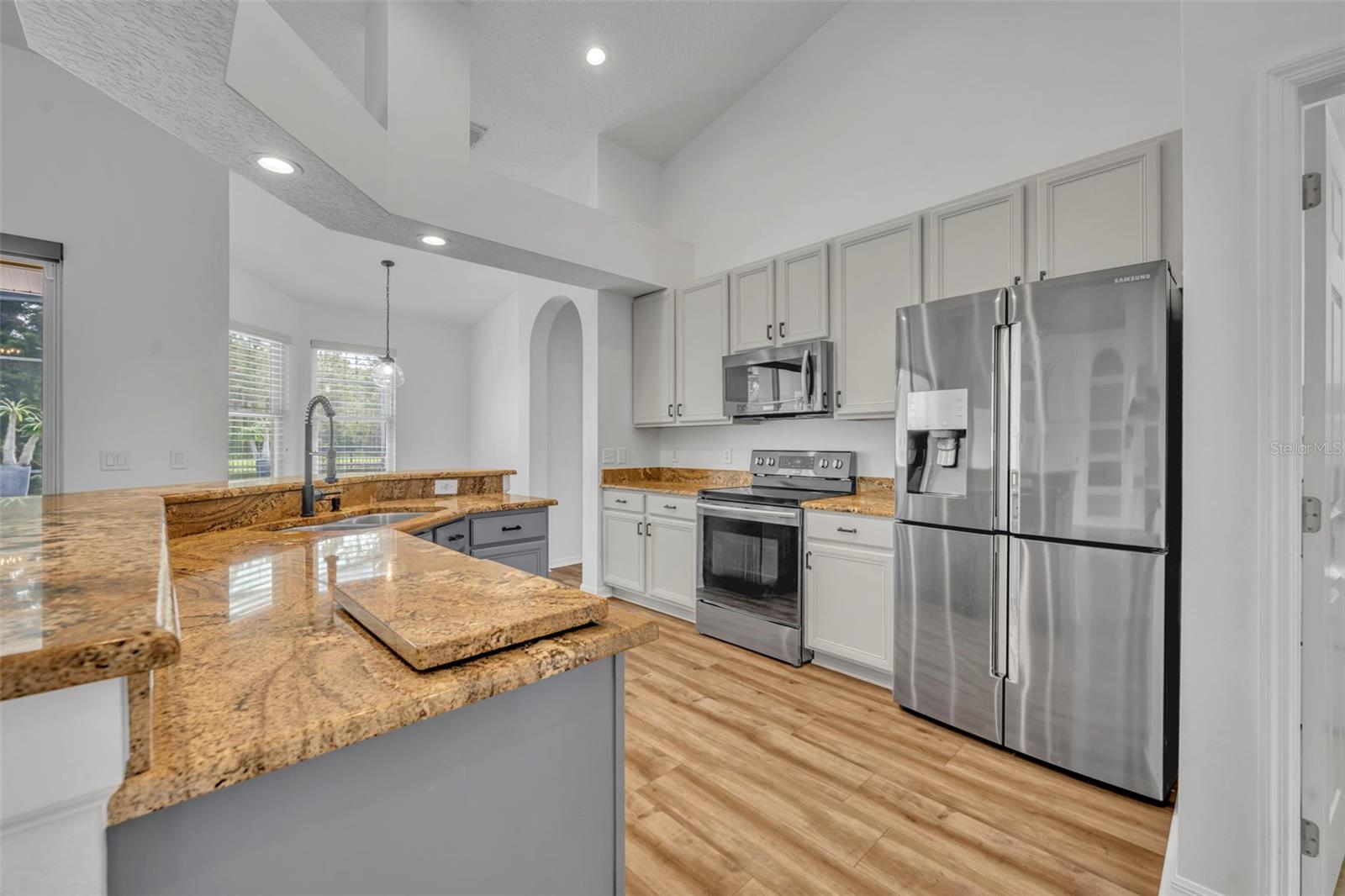 Image 10 of 43 For 1919 Winding Oaks Drive