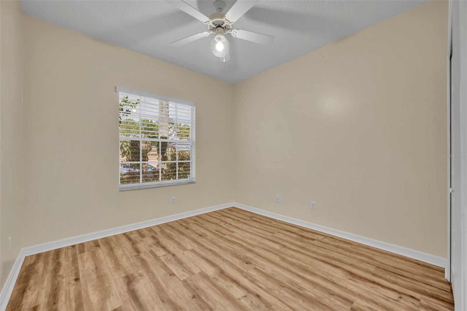 Image 22 of 43 For 1919 Winding Oaks Drive