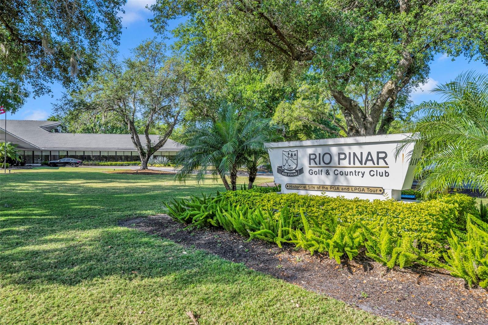 Image 33 of 43 For 1919 Winding Oaks Drive