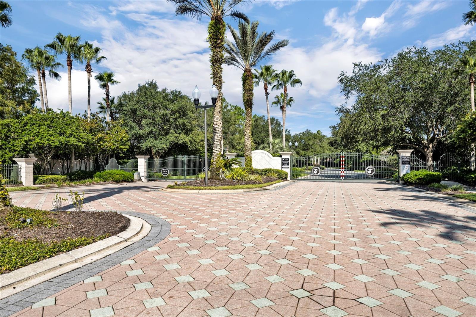 Image 41 of 43 For 1919 Winding Oaks Drive