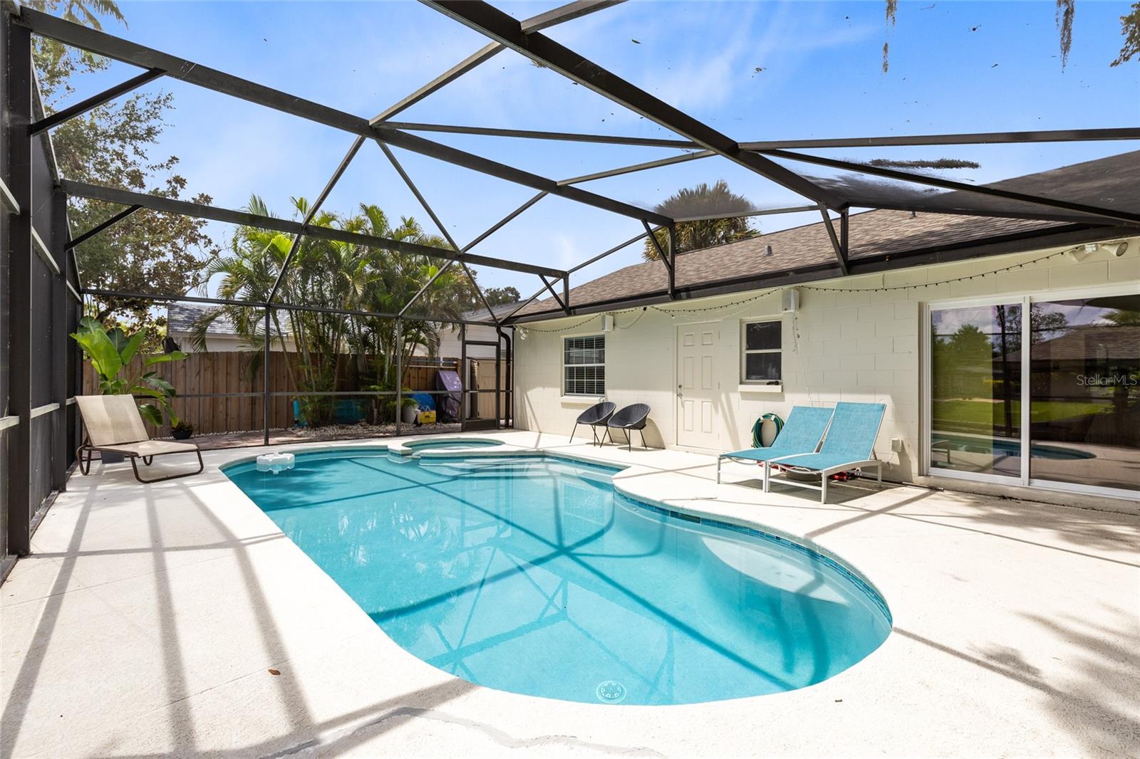 Image 27 of 39 For 2408 Caribbean Court