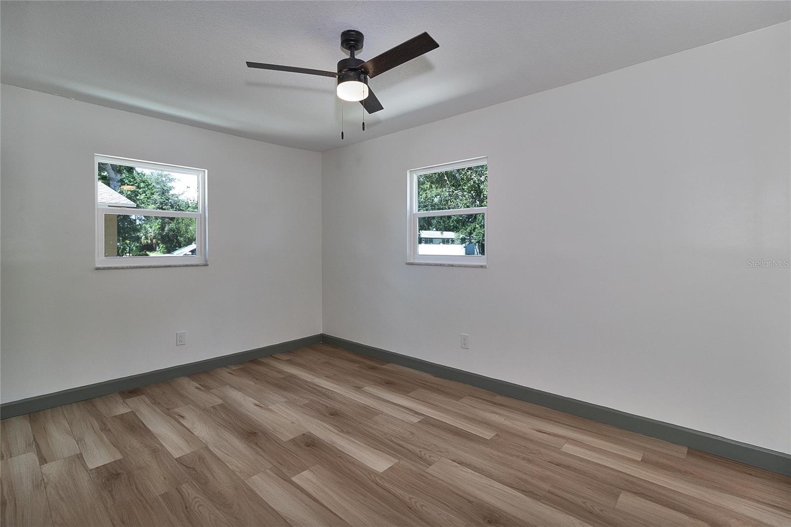 Image 16 of 31 For 510 91st Avenue N