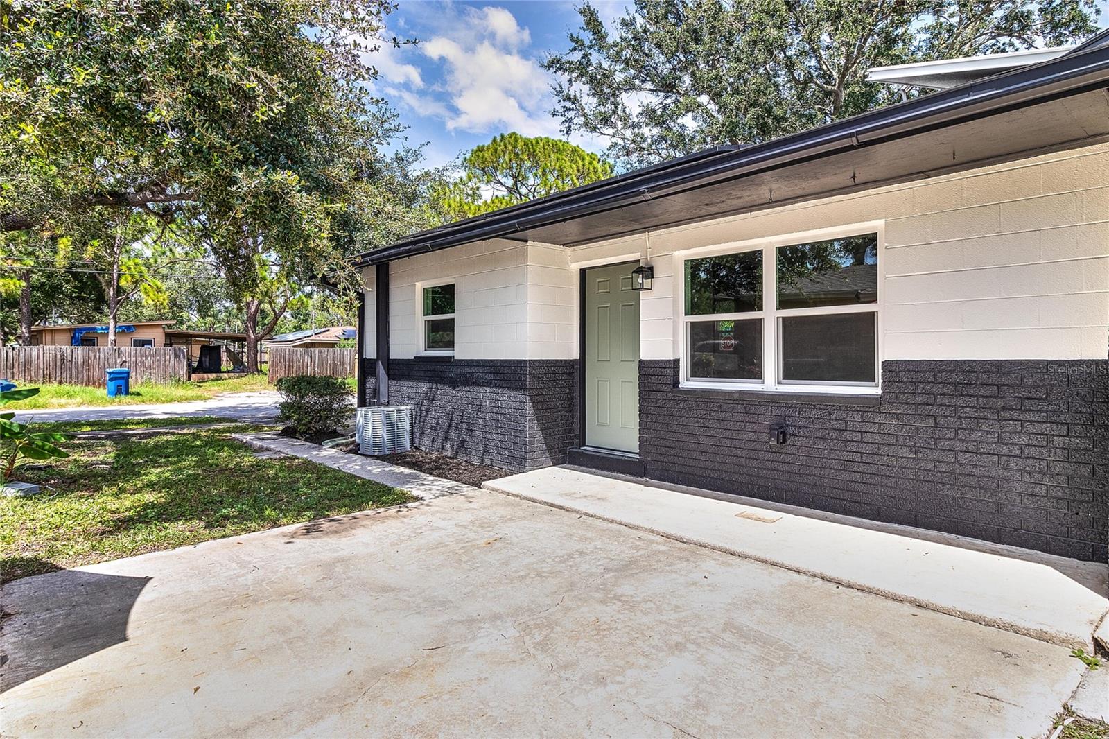 Image 24 of 31 For 510 91st Avenue N