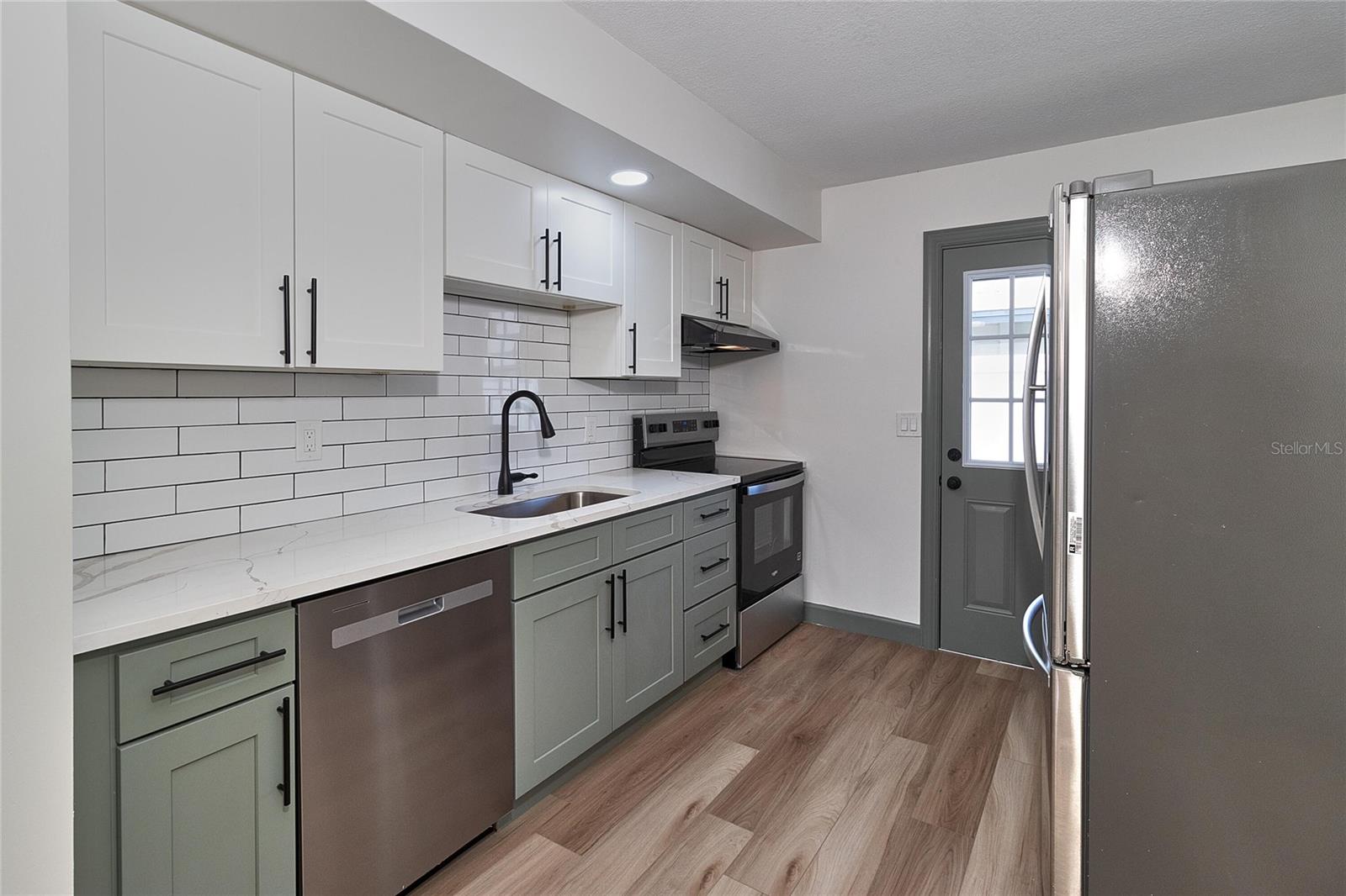 Image 5 of 31 For 510 91st Avenue N