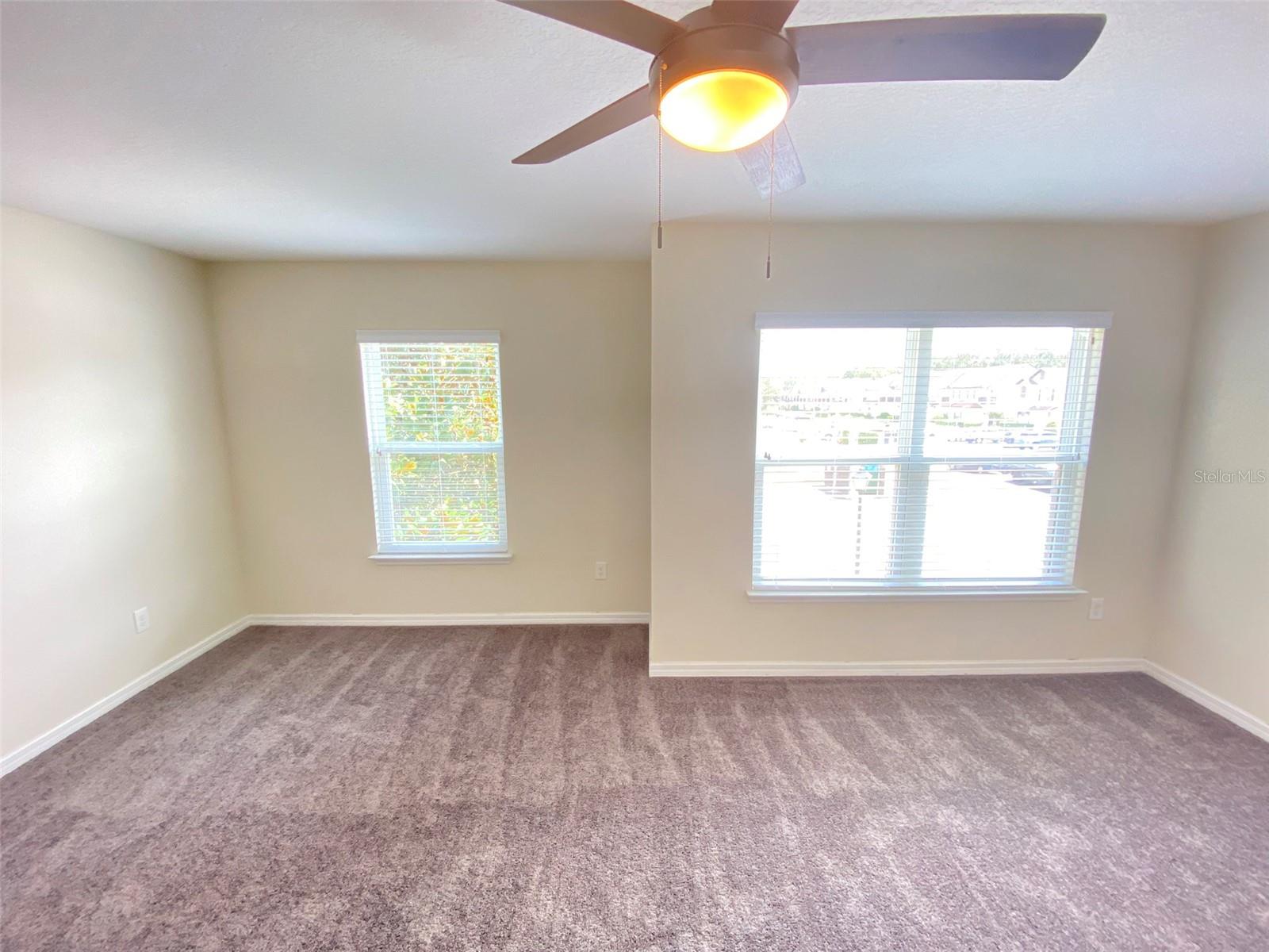 Image 22 of 37 For 600 Northern Way 1001