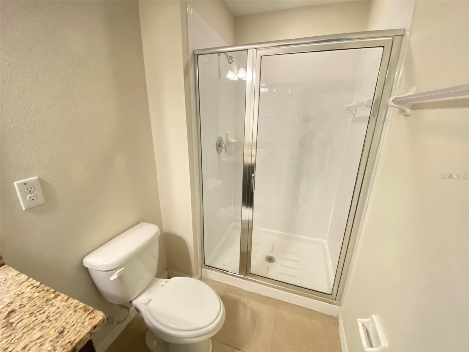 Image 32 of 37 For 600 Northern Way 1001