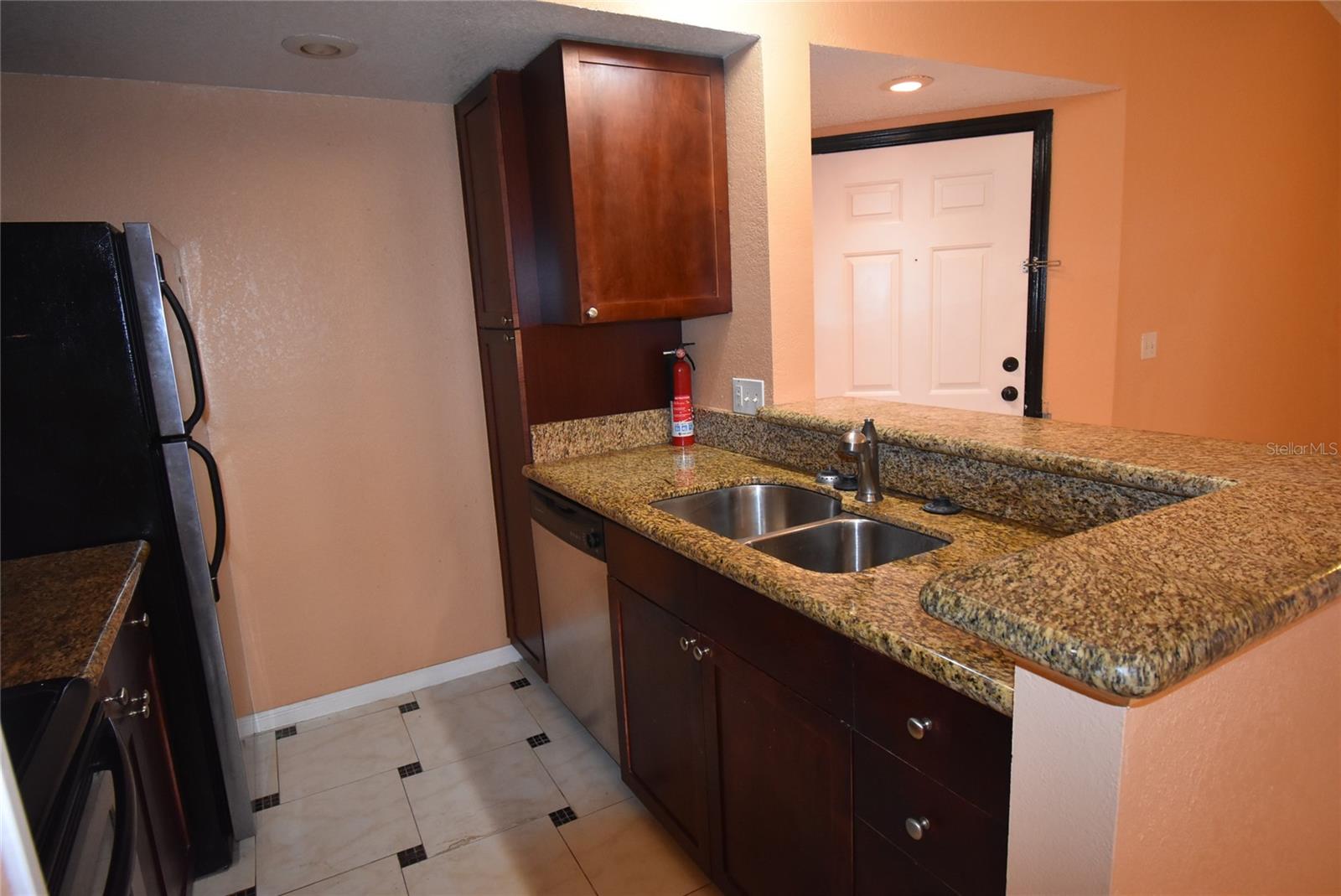 Image 4 of 18 For 5160 Conroy Road 1435